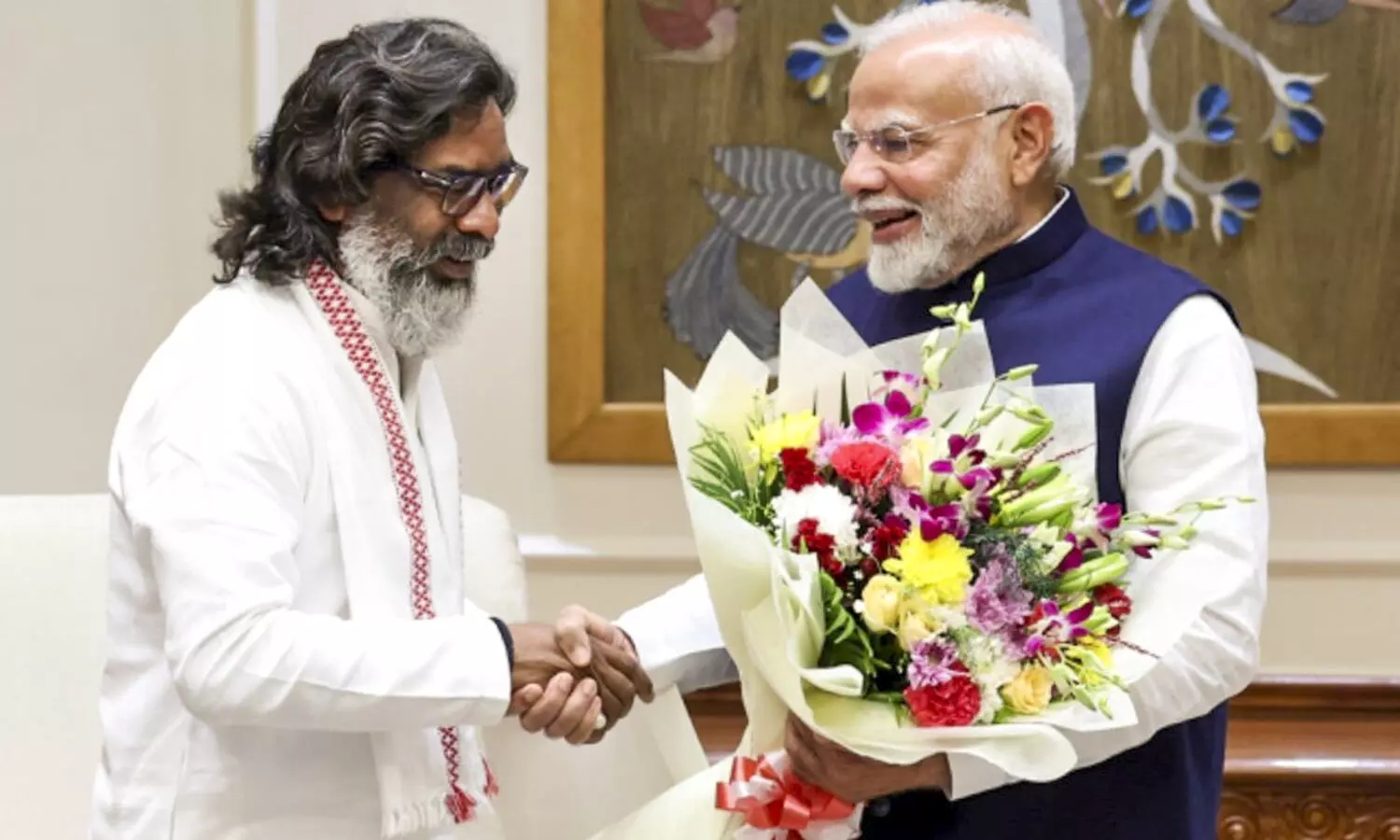 Hemant Soren meets PM Modi