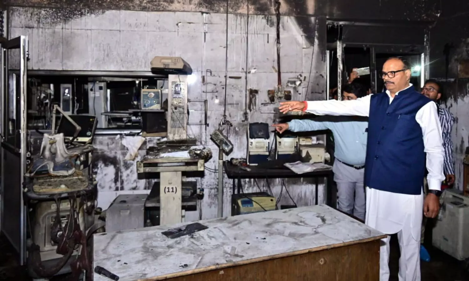 Jhansi medical college principal removed, staff suspended over NICU fire tragedy