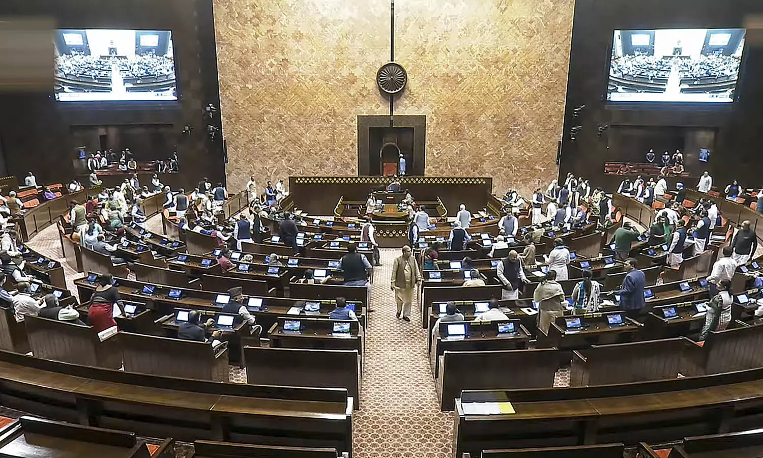 Lok Sabha extends tenure of parliamentary panel on Waqf bill