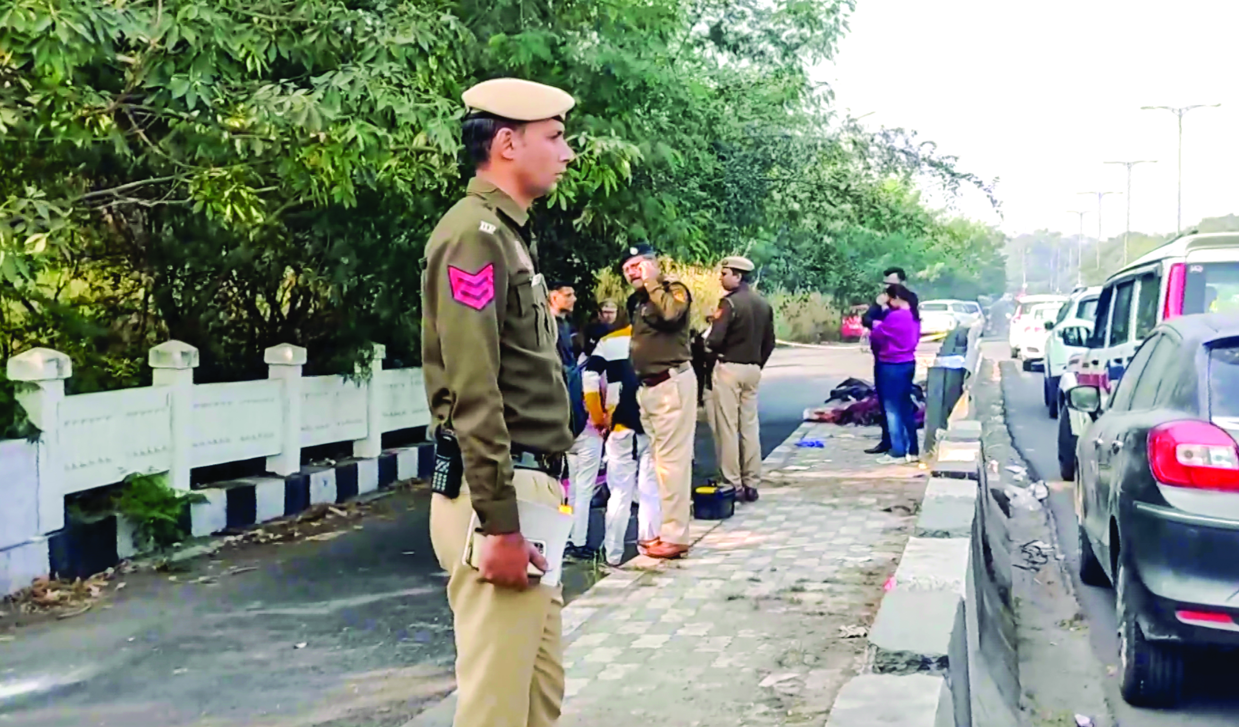Man found dead near Geeta Colony flyover