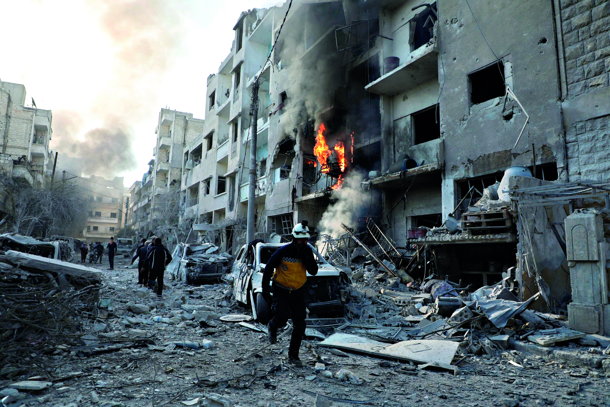 Syria launches counterattacks in attempt to halt insurgency