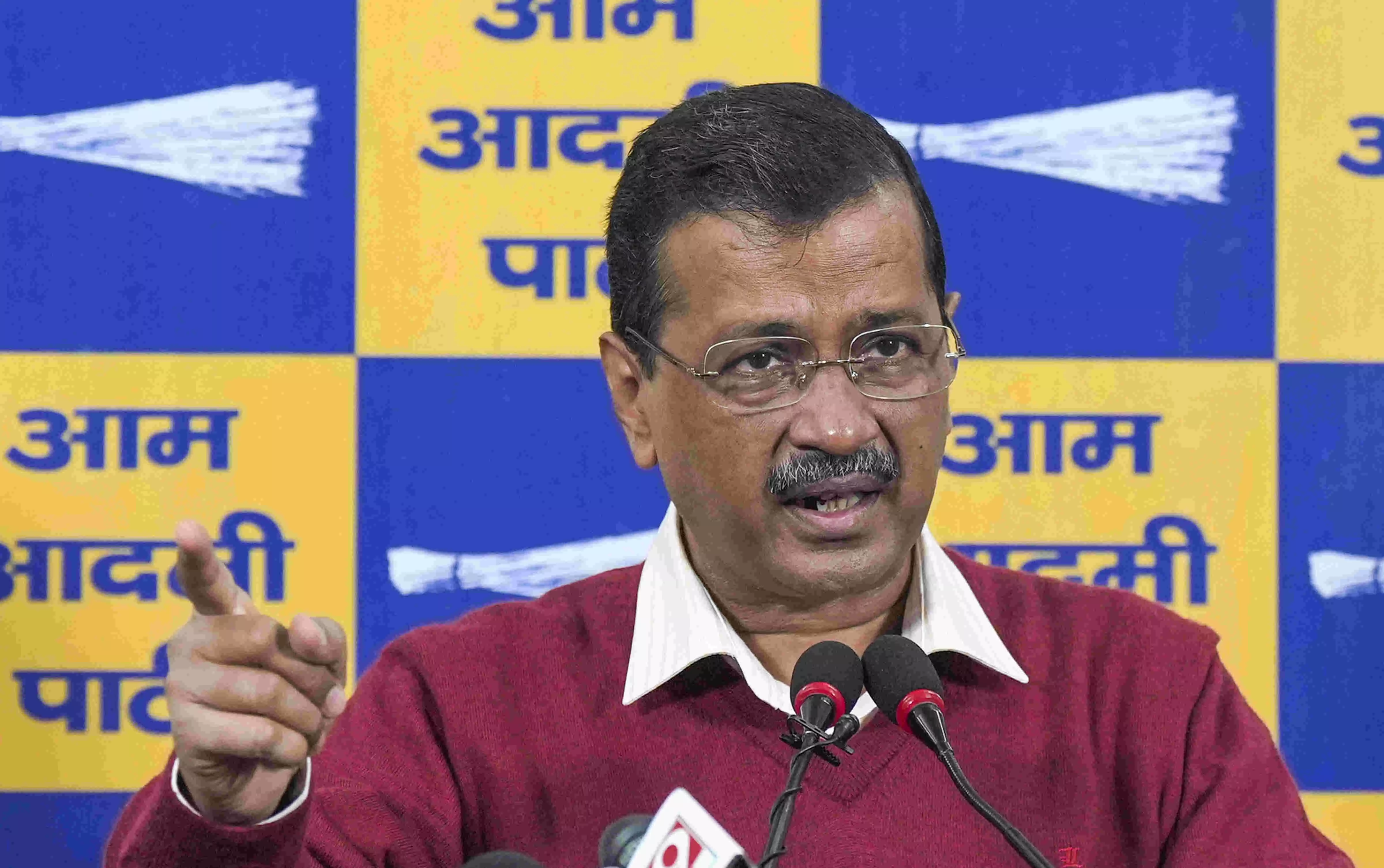 Home Minister Amit Shah should resign if he cant handle Delhis law and order: Kejriwal Home Minister Amit Shah should resign if he cant handle Delhis law and order: Kejriwal