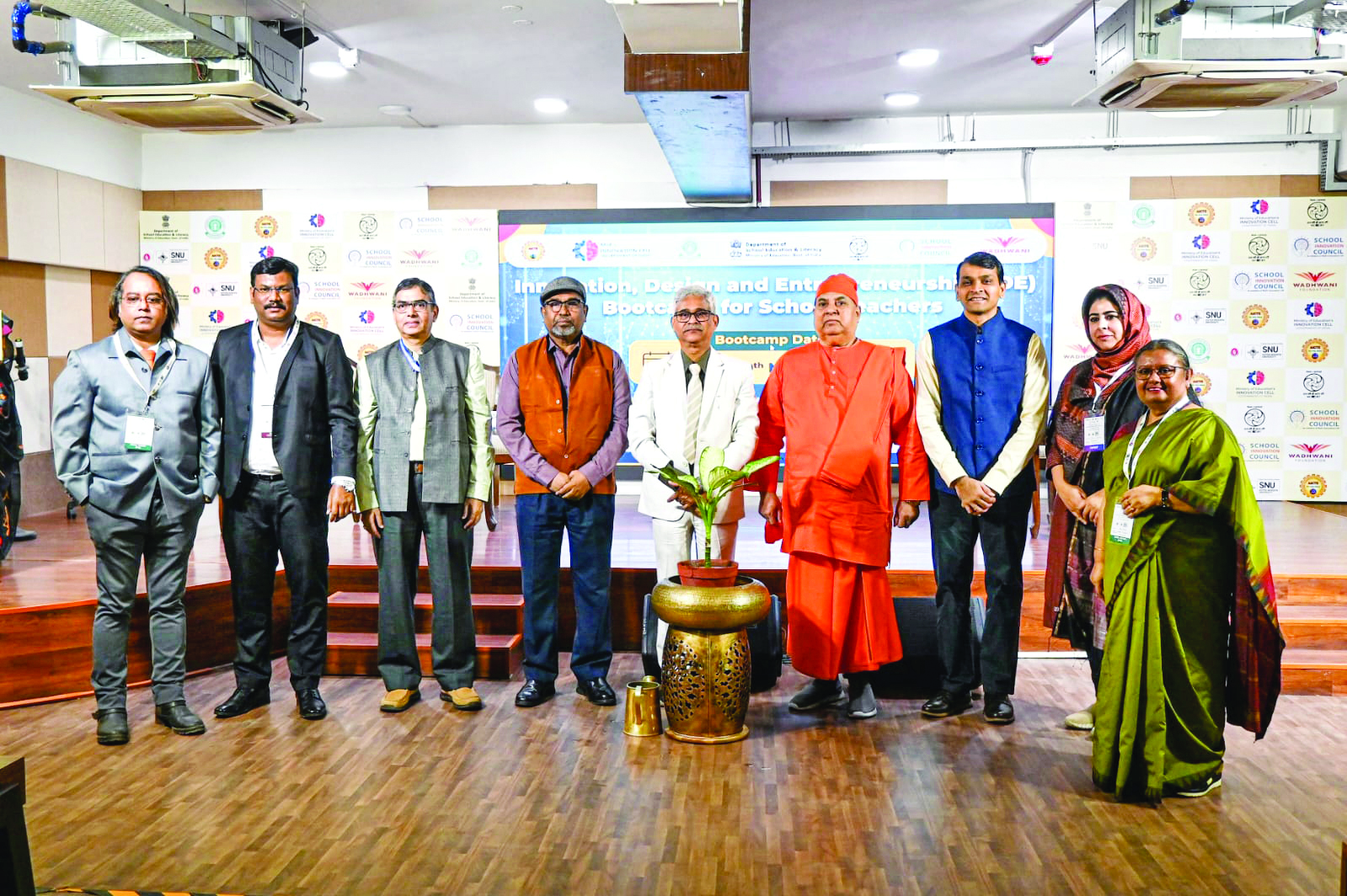 Innovation design & entrepreneurship boot camp held at SNU Innovation design & entrepreneurship boot camp held at SNU