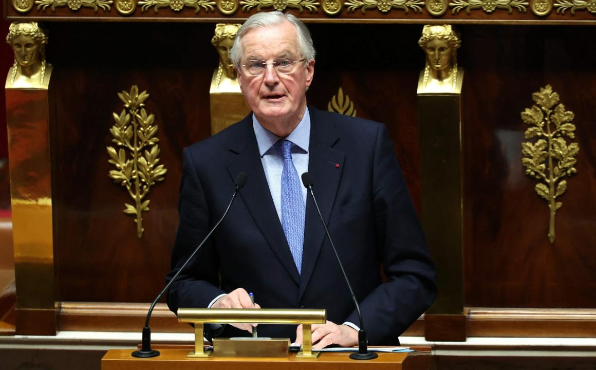 French govt collapses as PM Barnier ousted in no-confidence vote