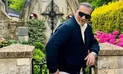 SRK is no longer just a human being: Abhijeet Bhattacharya SRK is no longer just a human being: Abhijeet Bhattacharya