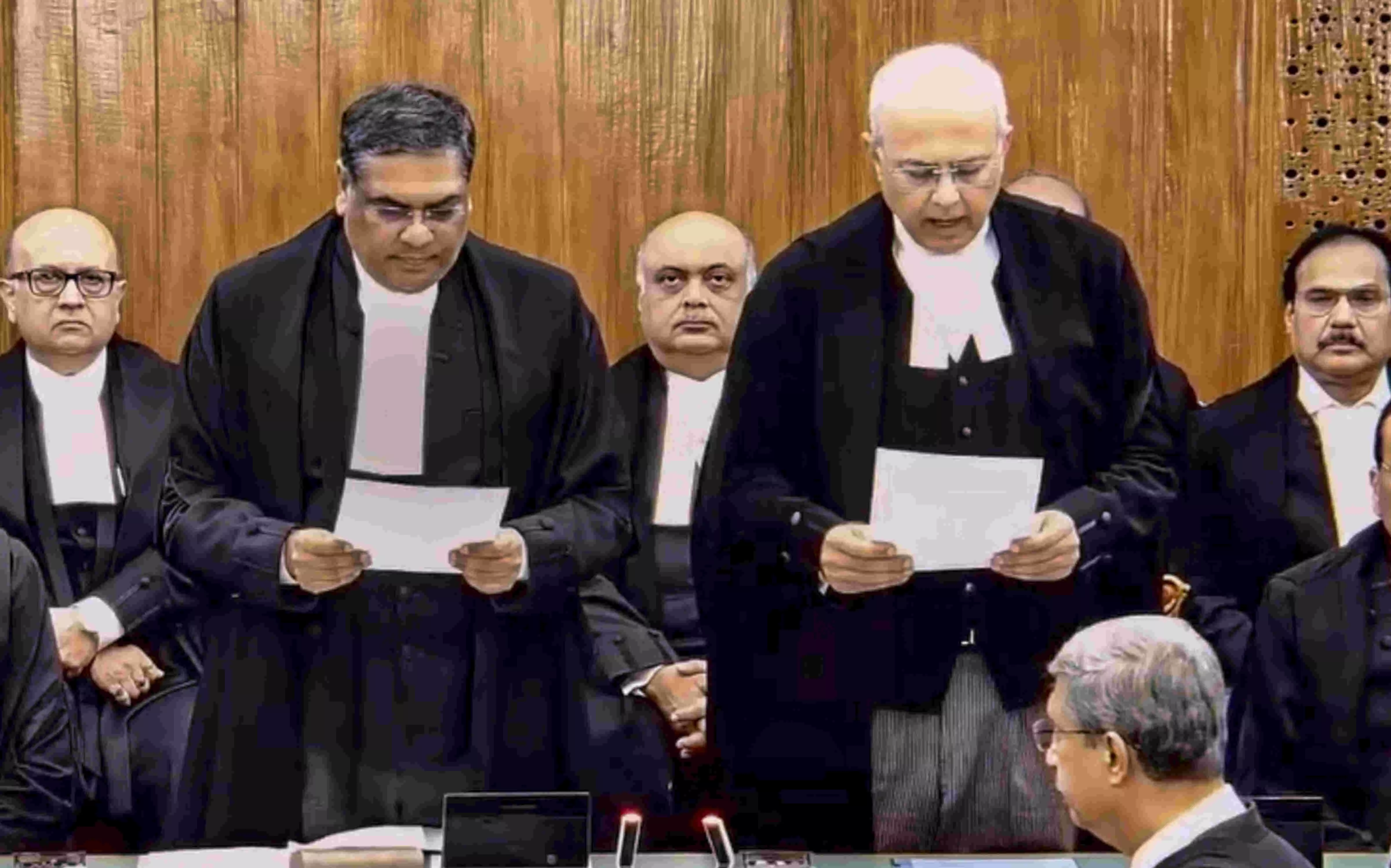 CJI administers oath of office to Justice Manmohan as SC judge CJI administers oath of office to Justice Manmohan as SC judge