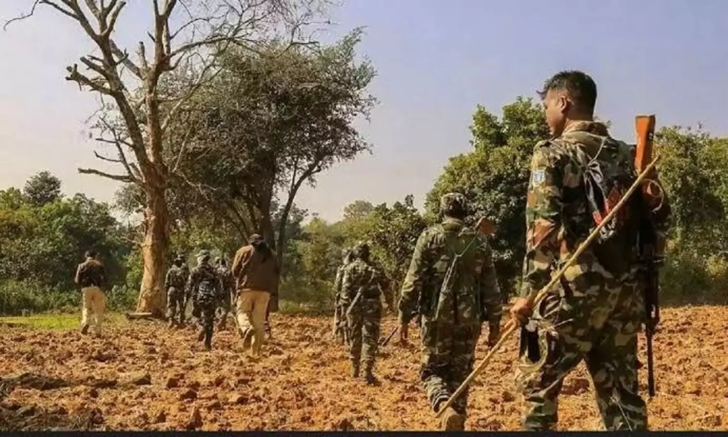 3 security personnel injured in encounter with Naxalites in Chhattisgarhs Bijapur