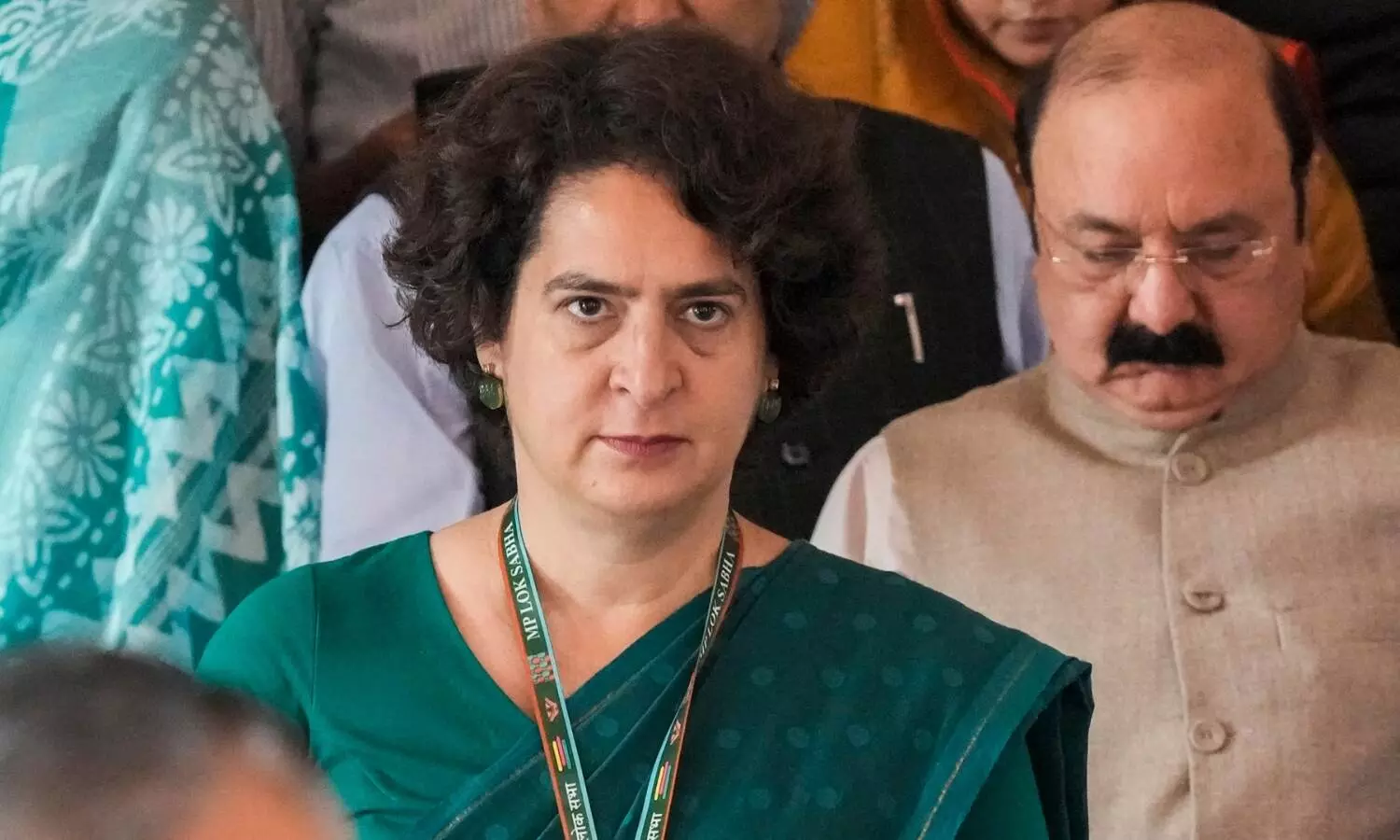 Disasters should not be about politics; people of Wayanad dont need excuses: Priyanka