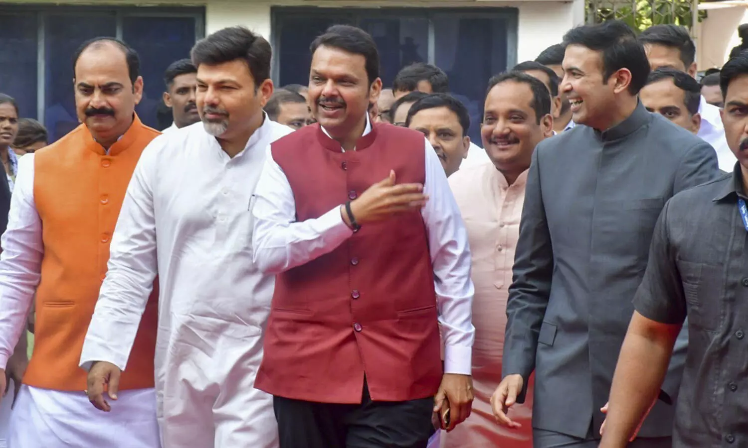 MVA leaders meet Maharashtra CM Fadnavis, seek deputy speakers post in assembly