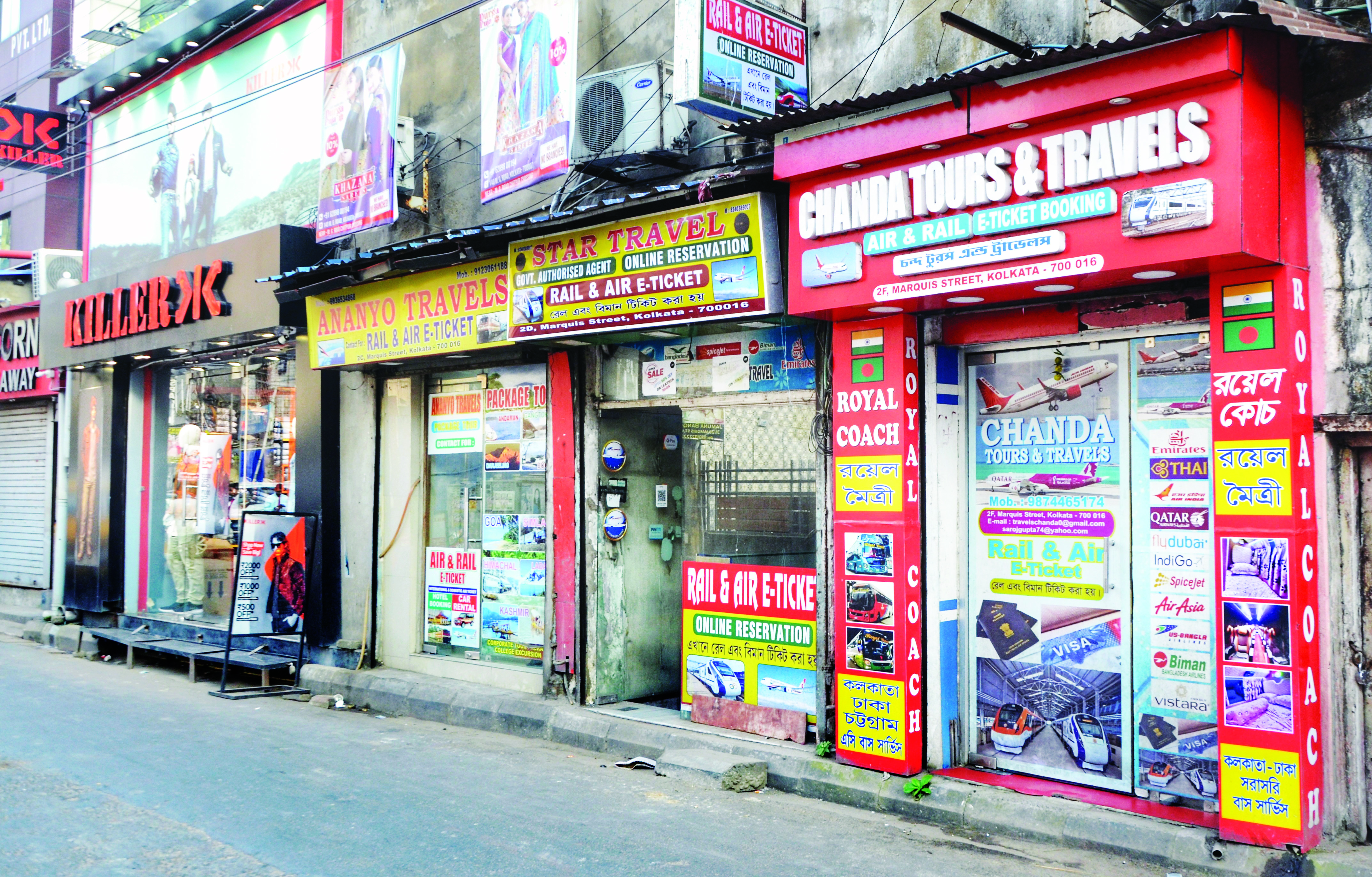 Absence of B’deshi tourists: Worried city traders think of wooing local customers