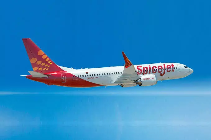 SpiceJet flight makes emergency landing in Chennai after mid-air glitch SpiceJet flight makes emergency landing in Chennai after mid-air glitch