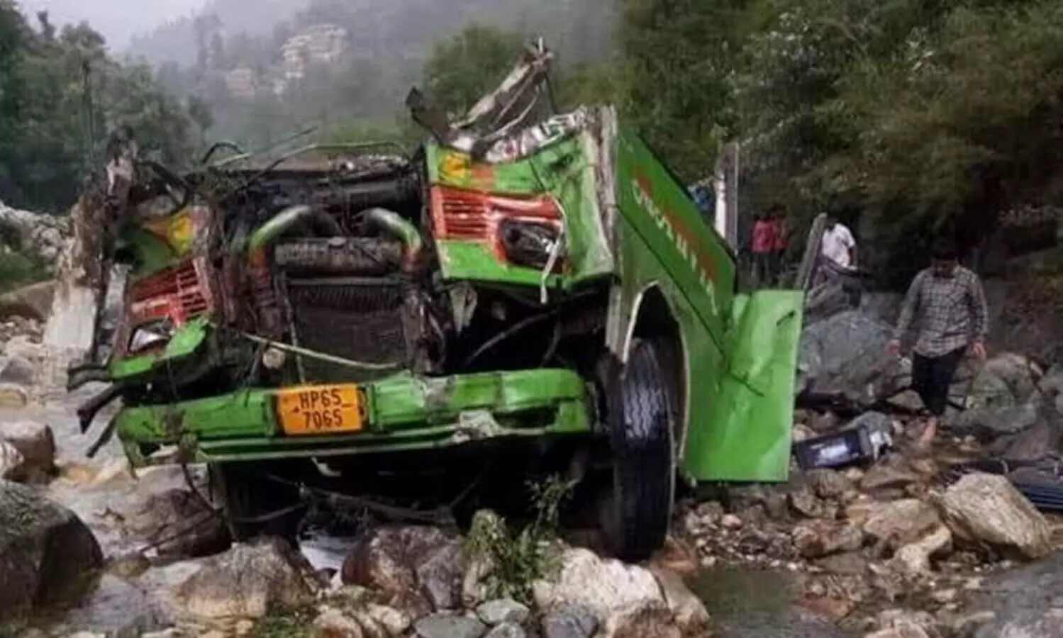 3 killed, 15 injured as bus falls into gorge in Himachals Kullu