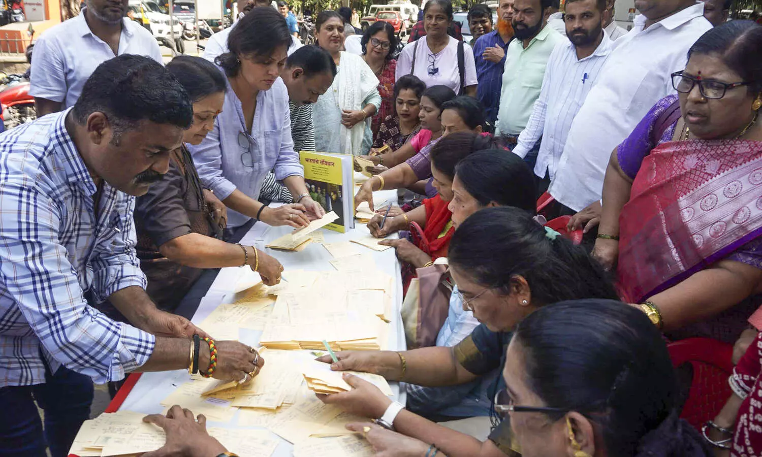 BJPs Dhangar leader dares Sharad Pawar to make his MP daughter resign over EVM trust