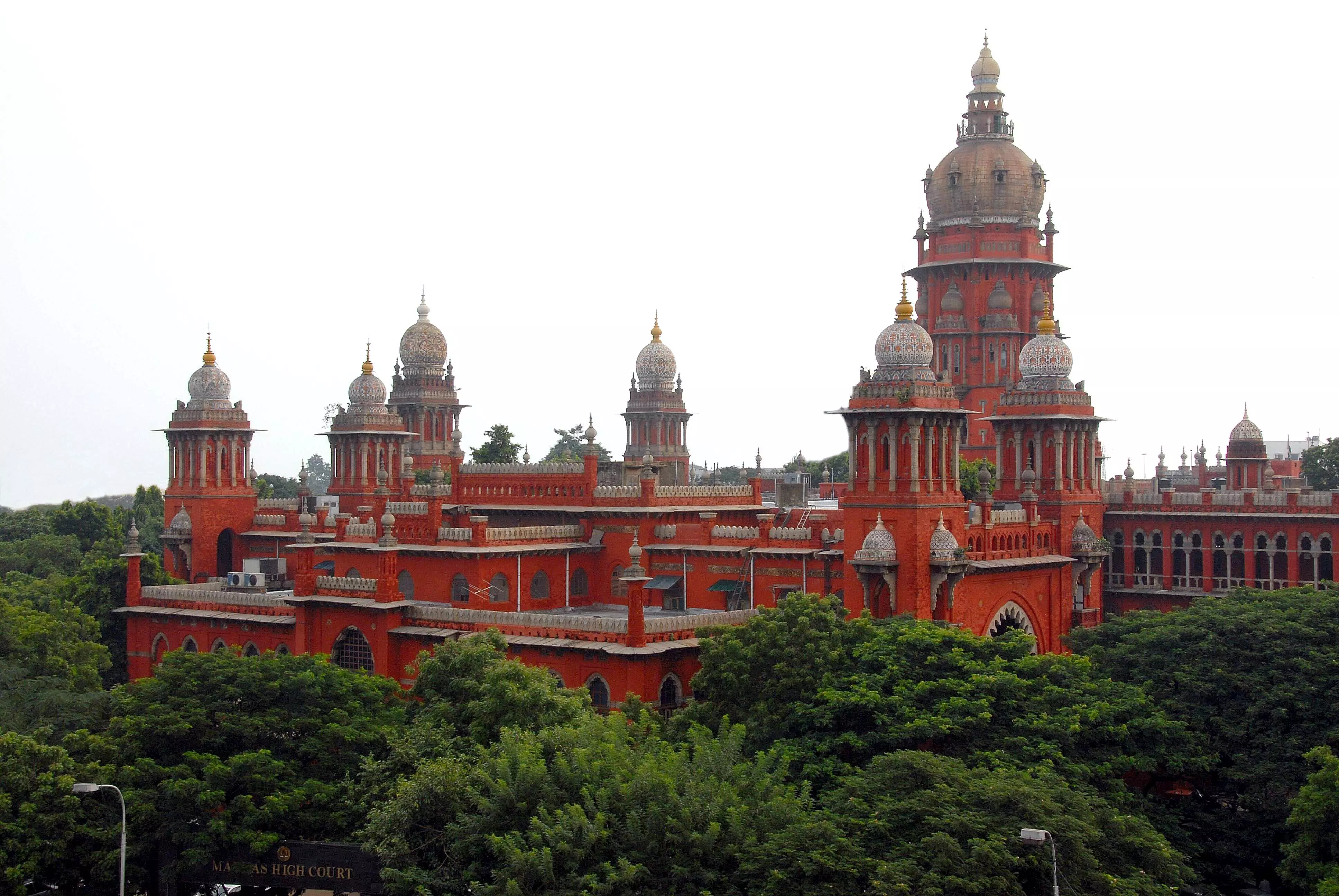 Madras HC declines to interfere with NIA order over medical student tuition fee Madras HC declines to interfere with NIA order over medical student tuition fee