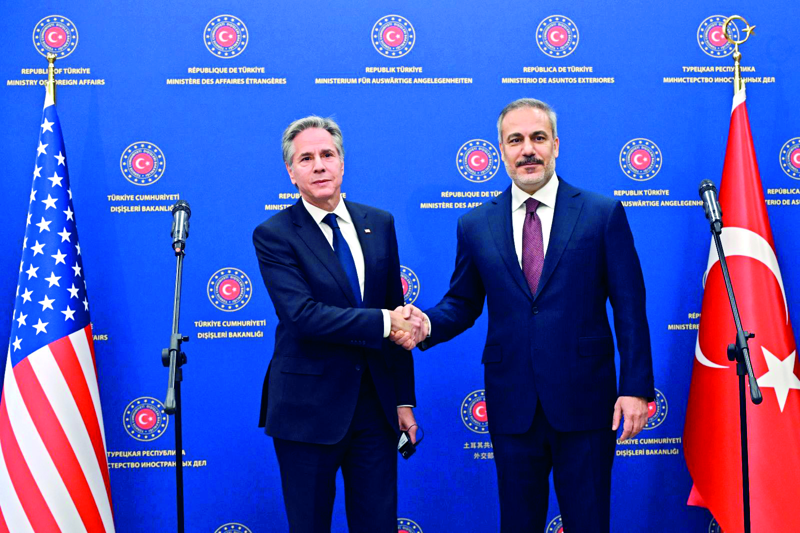 Blinken urges Mideast to support peaceful Syrian political transition Blinken urges Mideast to support peaceful Syrian political transition