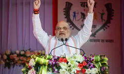 Give up arms or face strong action: Amit Shah to Naxals Give up arms or face strong action: Amit Shah to Naxals