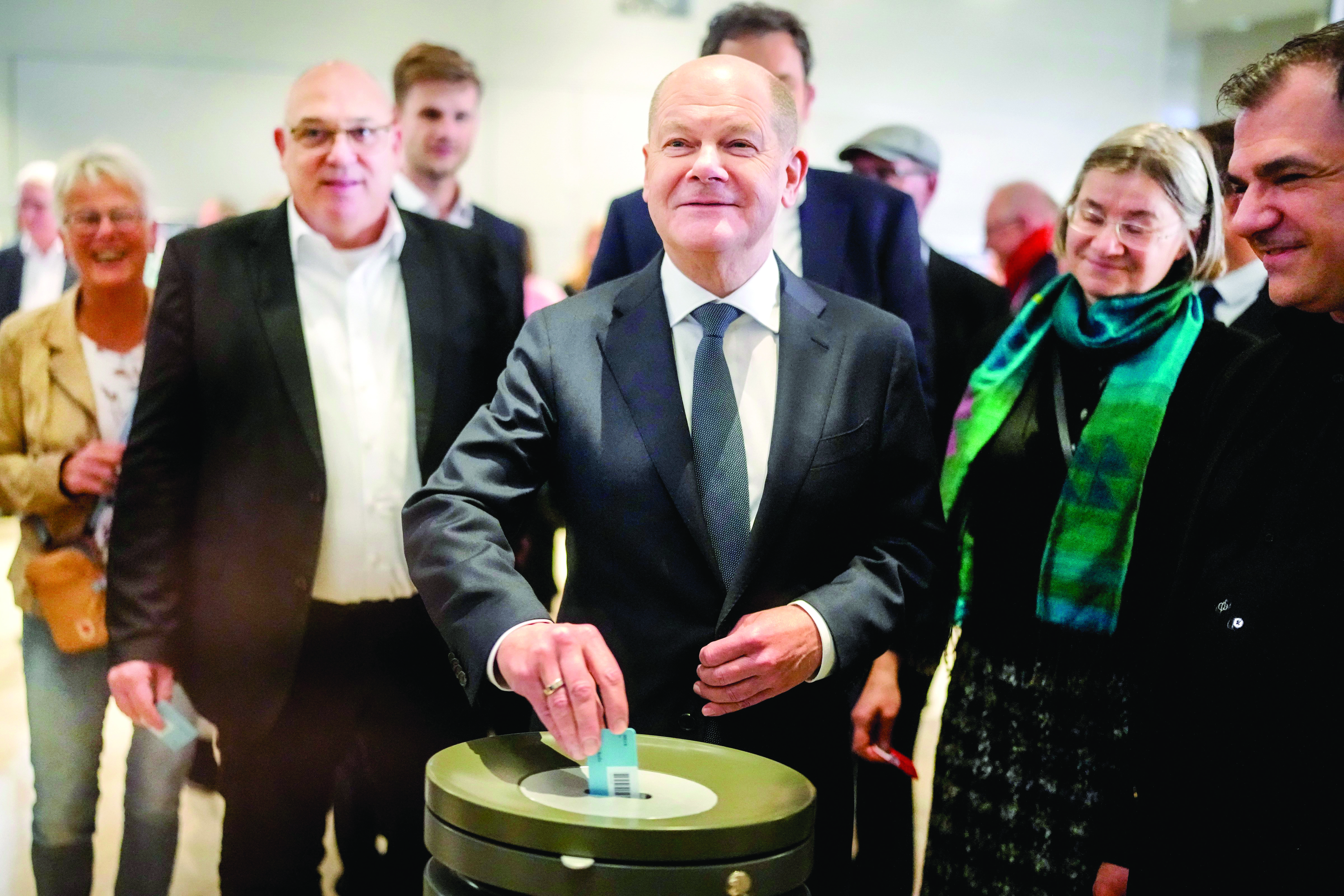 Germany’s Chancellor loses confidence vote Germany’s Chancellor loses confidence vote