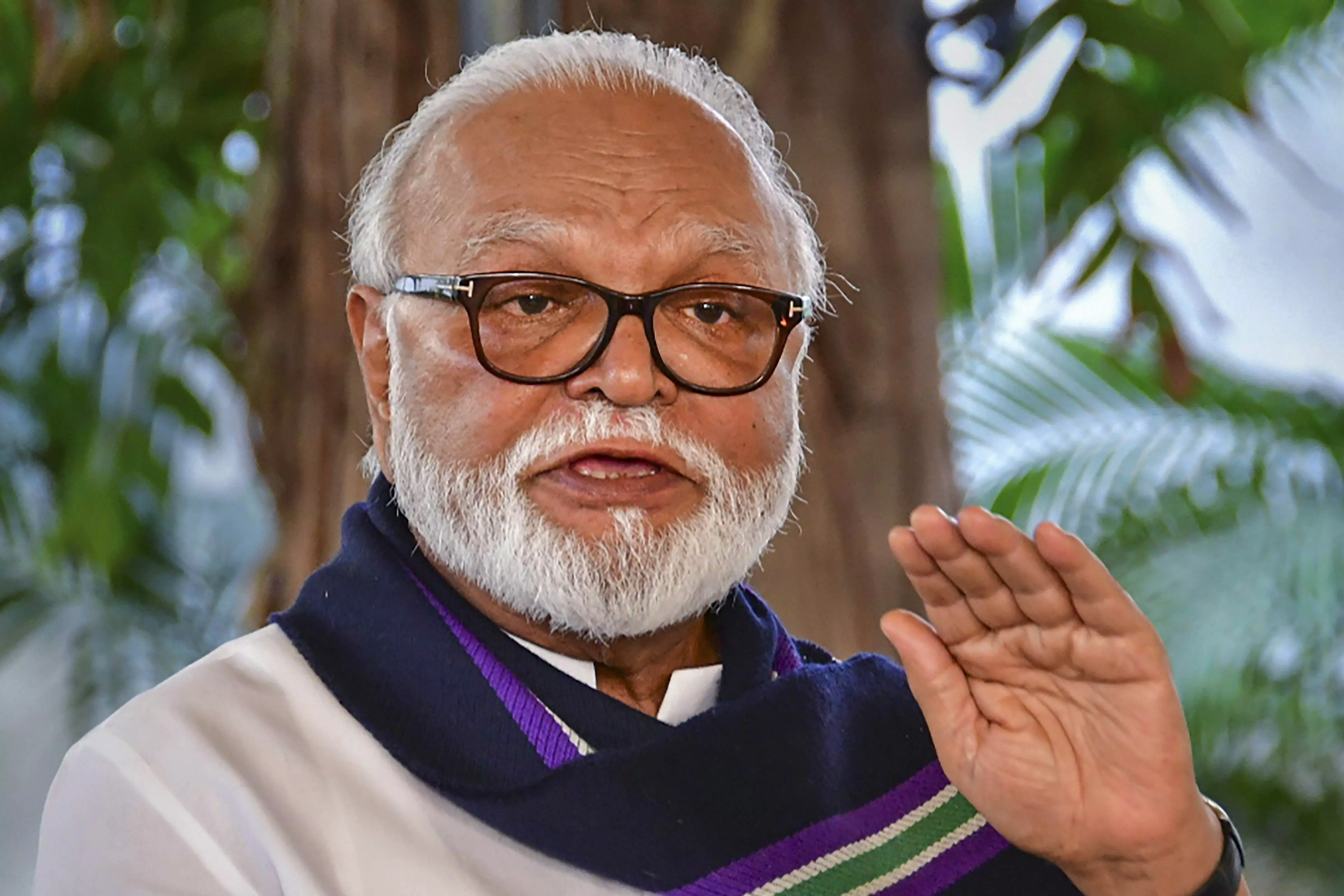 Cabinet exclusion is move to end Bhujbal chapter, but he wont give in easily: Awhad Cabinet exclusion is move to end Bhujbal chapter, but he wont give in easily: Awhad