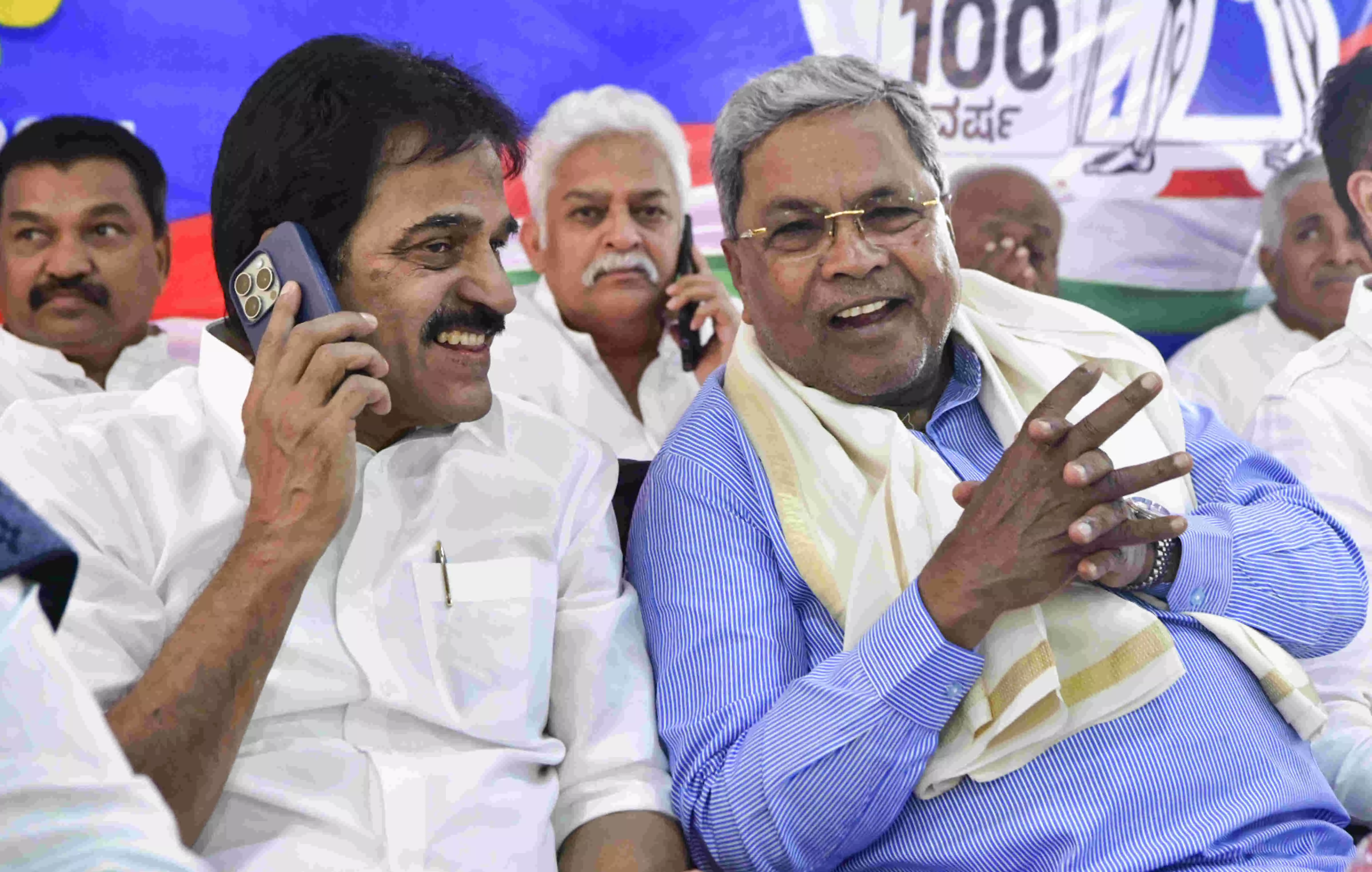 Will form committee to look into Waqf properties issue: CM Siddaramaiah Will form committee to look into Waqf properties issue: CM Siddaramaiah