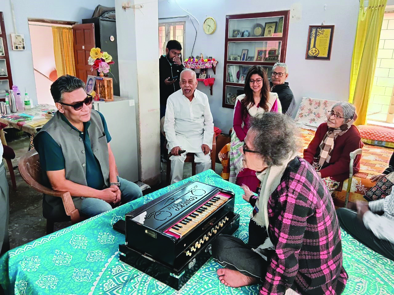 Mamata sends Min to aid ailing composer Suprakash Chaki