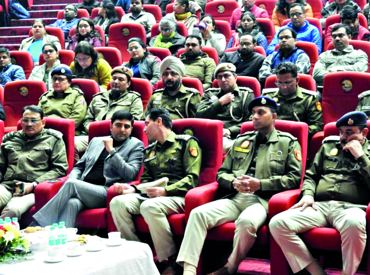 Police and Edu dept train teachers on bomb threats