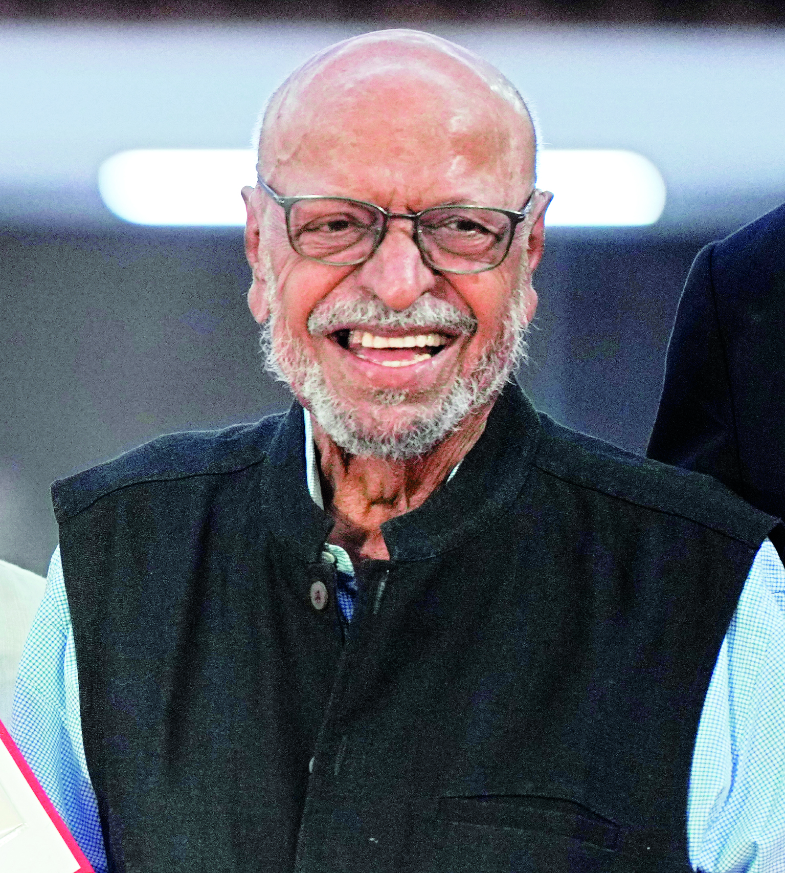 Filmmaker Shyam Benegal cremated with full state honours
