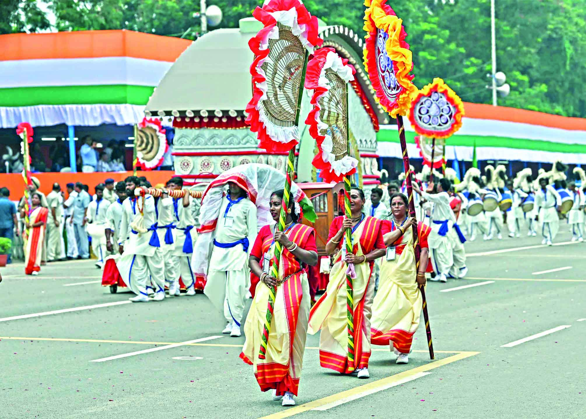 R-Day parade in Delhi: Bengal’s tableau to showcase rich folk heritage, state’s schemes R-Day parade in Delhi: Bengal’s tableau to showcase rich folk heritage, state’s schemes
