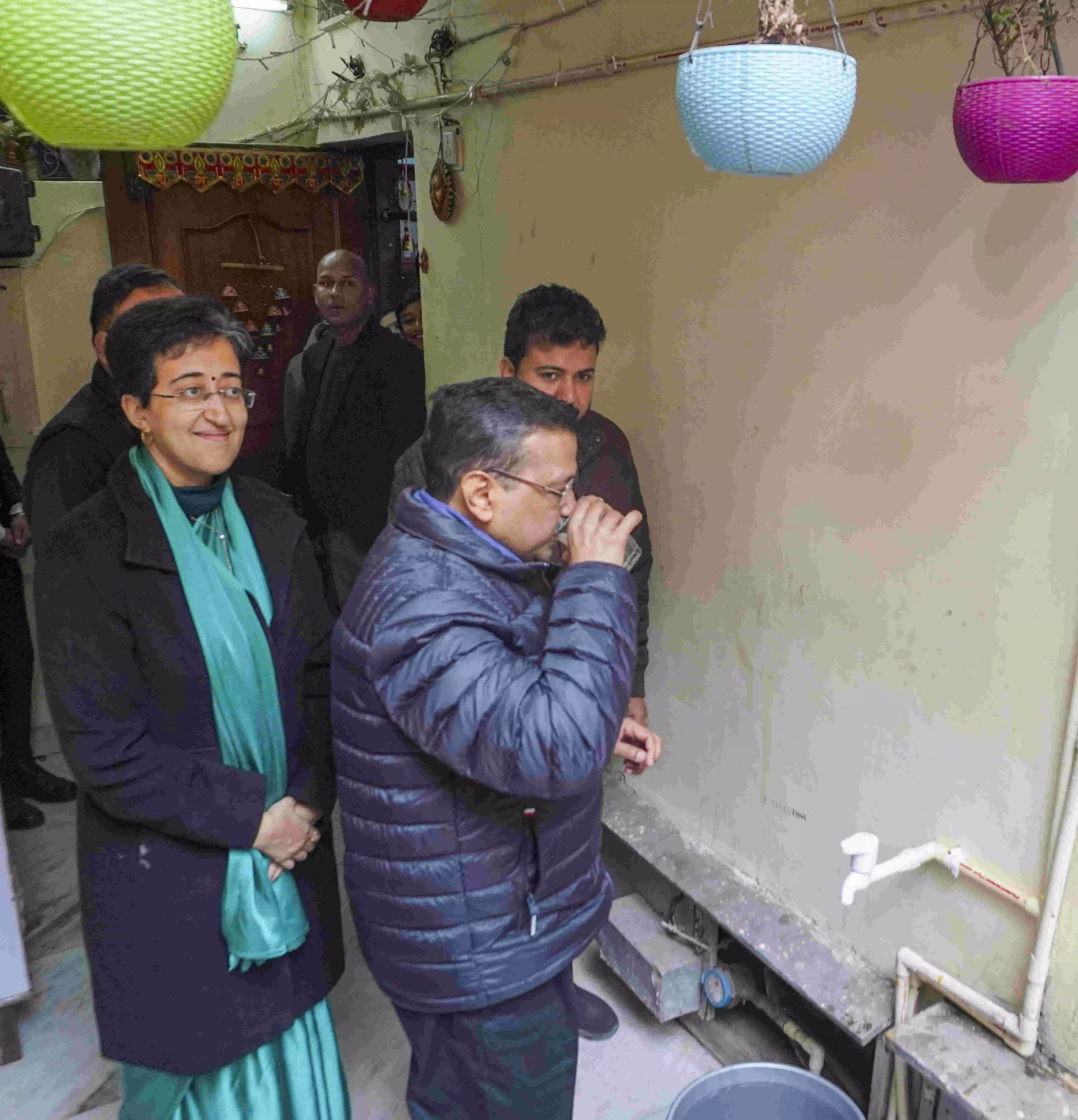 Kejriwal launches 24-hour water supply in Delhis Rajinder Nagar Kejriwal launches 24-hour water supply in Delhis Rajinder Nagar