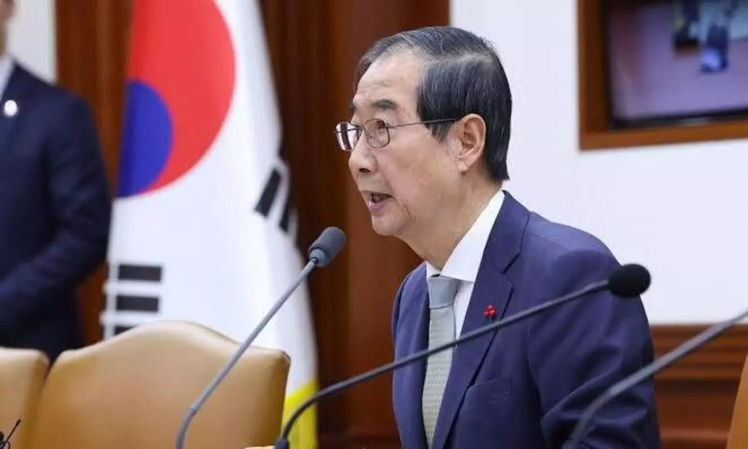 South Korean opposition submits motion to impeach the countrys acting president as strife deepens