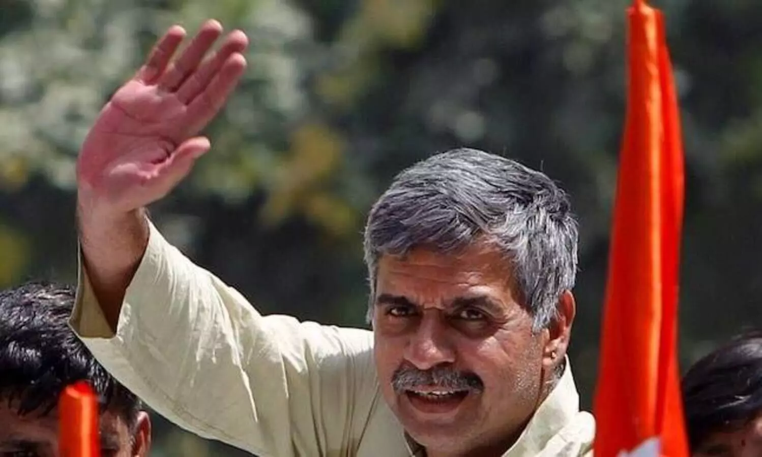Congress leader Sandeep Dikshit accuses AAP of snooping on him, Delhi LG orders probe