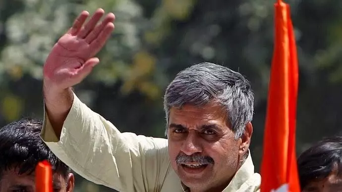 Congress leader Sandeep Dikshit accuses AAP of snooping on him, Delhi LG orders probe