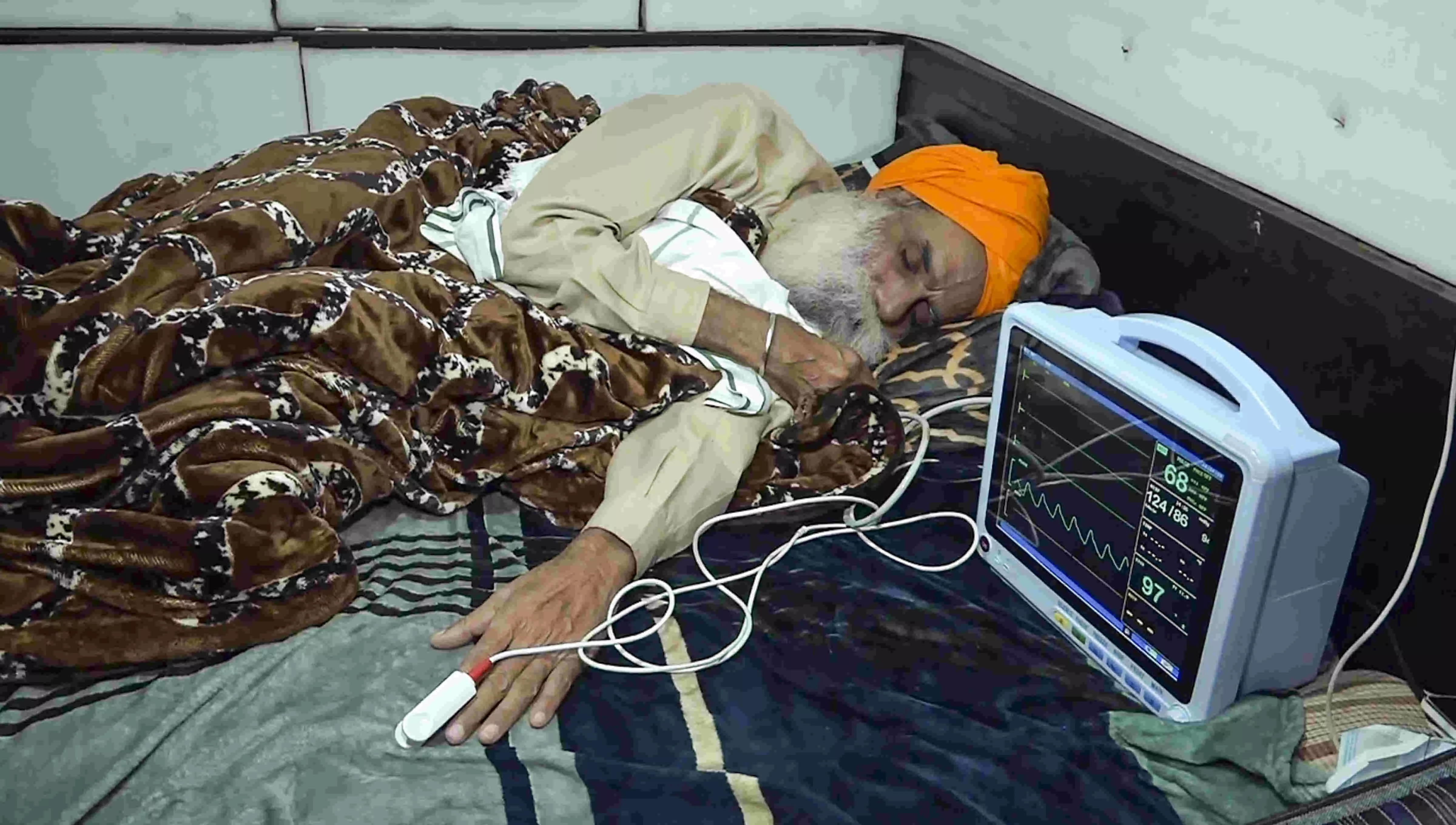 SC holds special Saturday sitting on issue of shifting farmer leader to hospital SC holds special Saturday sitting on issue of shifting farmer leader to hospital