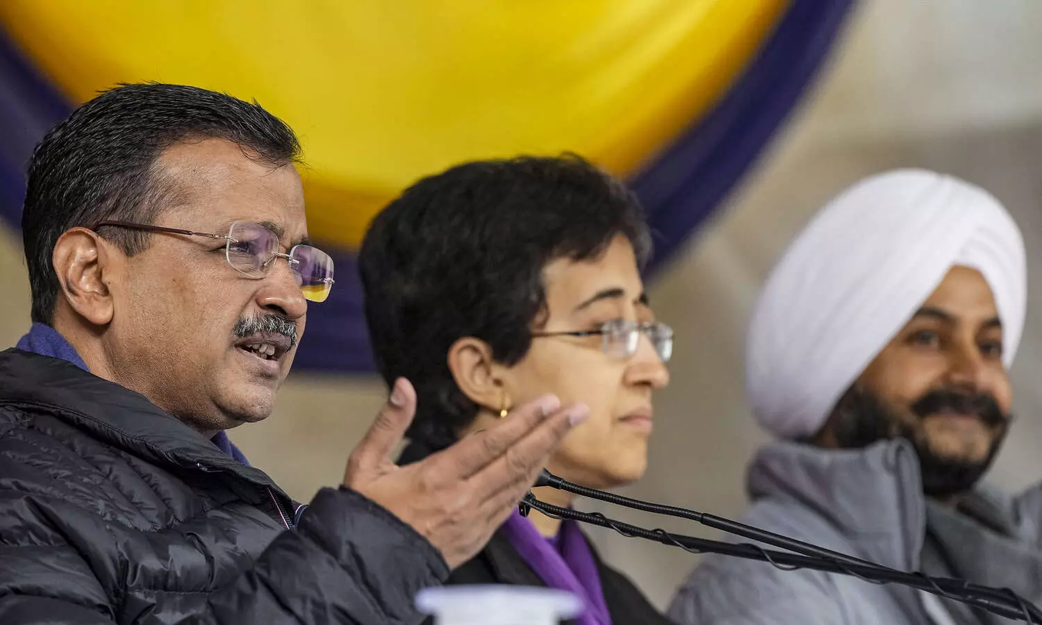 AAP will give temple, gurdwara priest Rs 18,000 a month if returns to power: Kejriwal