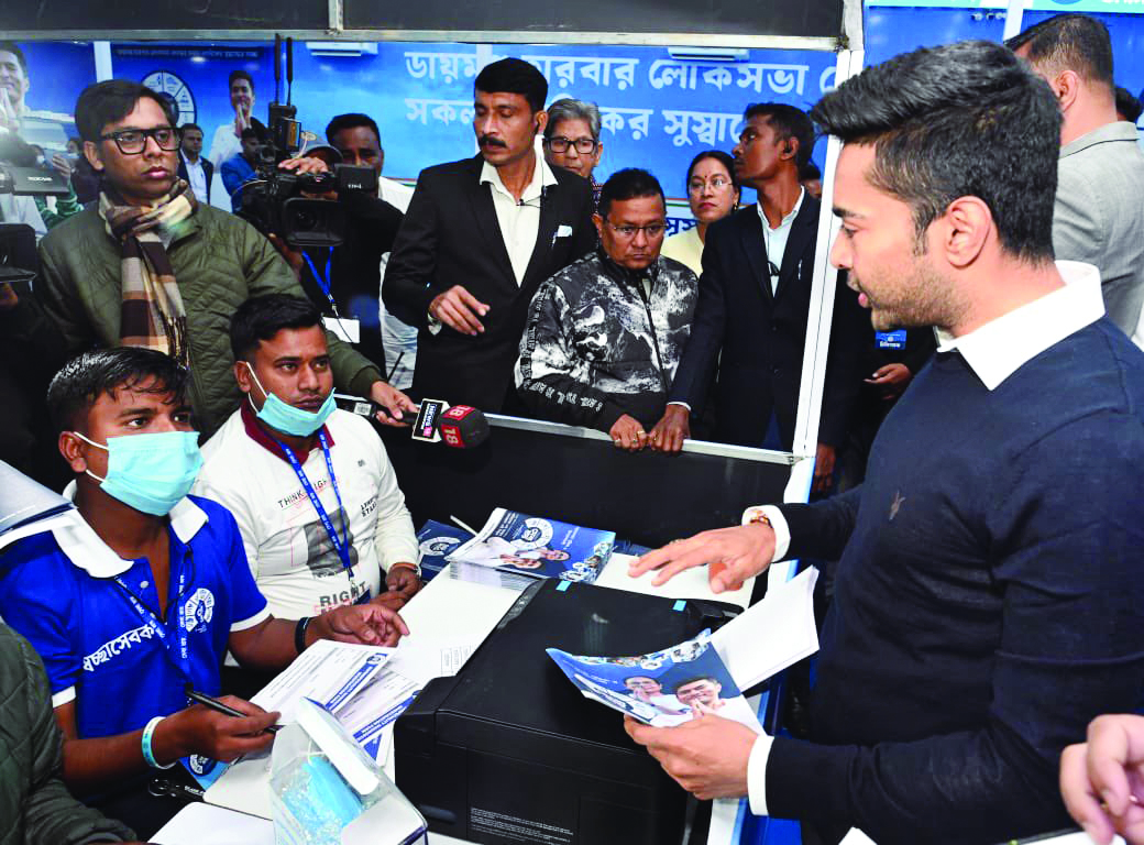 Abhishek launches ‘Sebaashray’ for free healthcare to over 23L people Abhishek launches ‘Sebaashray’ for free healthcare to over 23L people