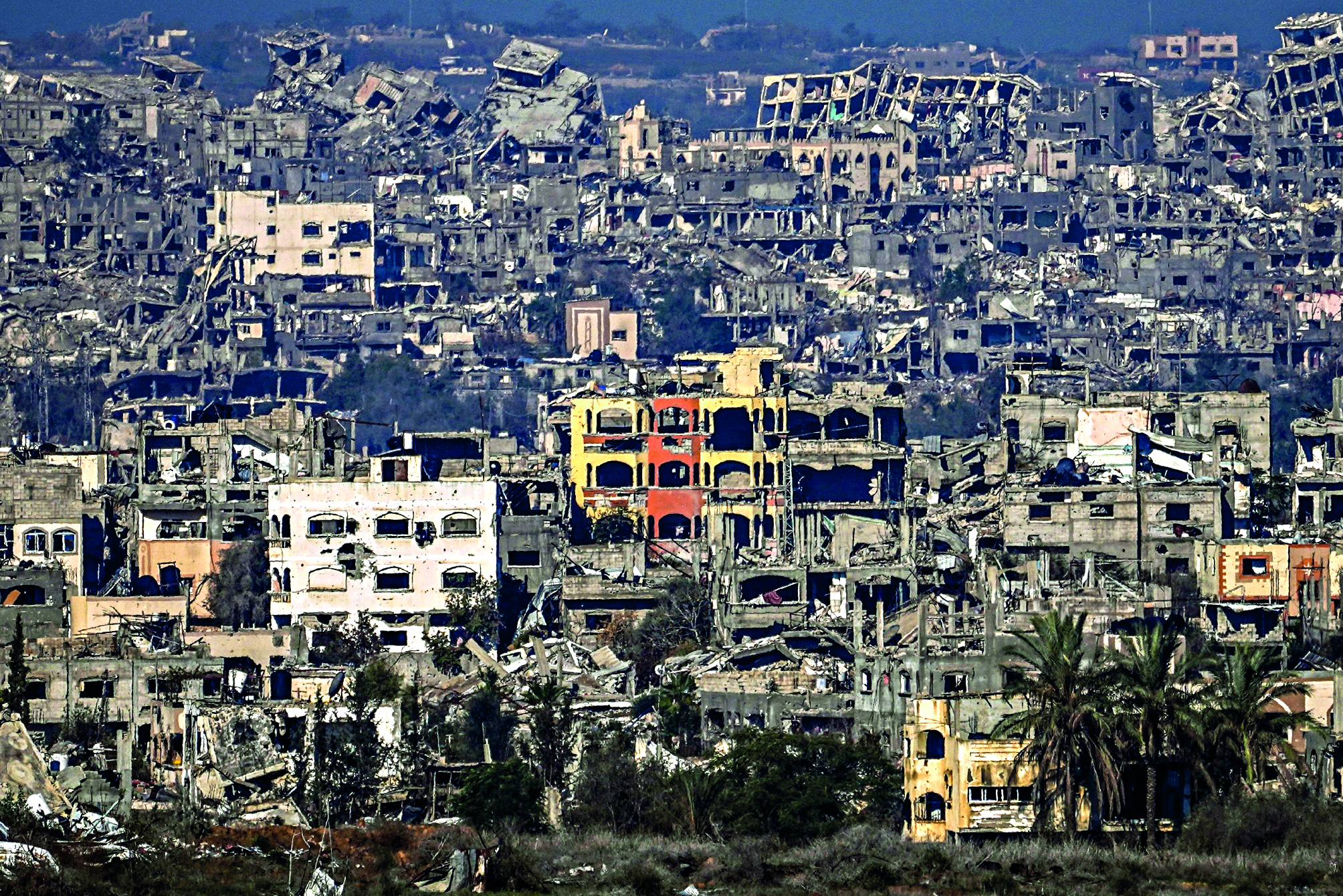 Israeli strikes kill 30, including kids, as ceasefire talks resume