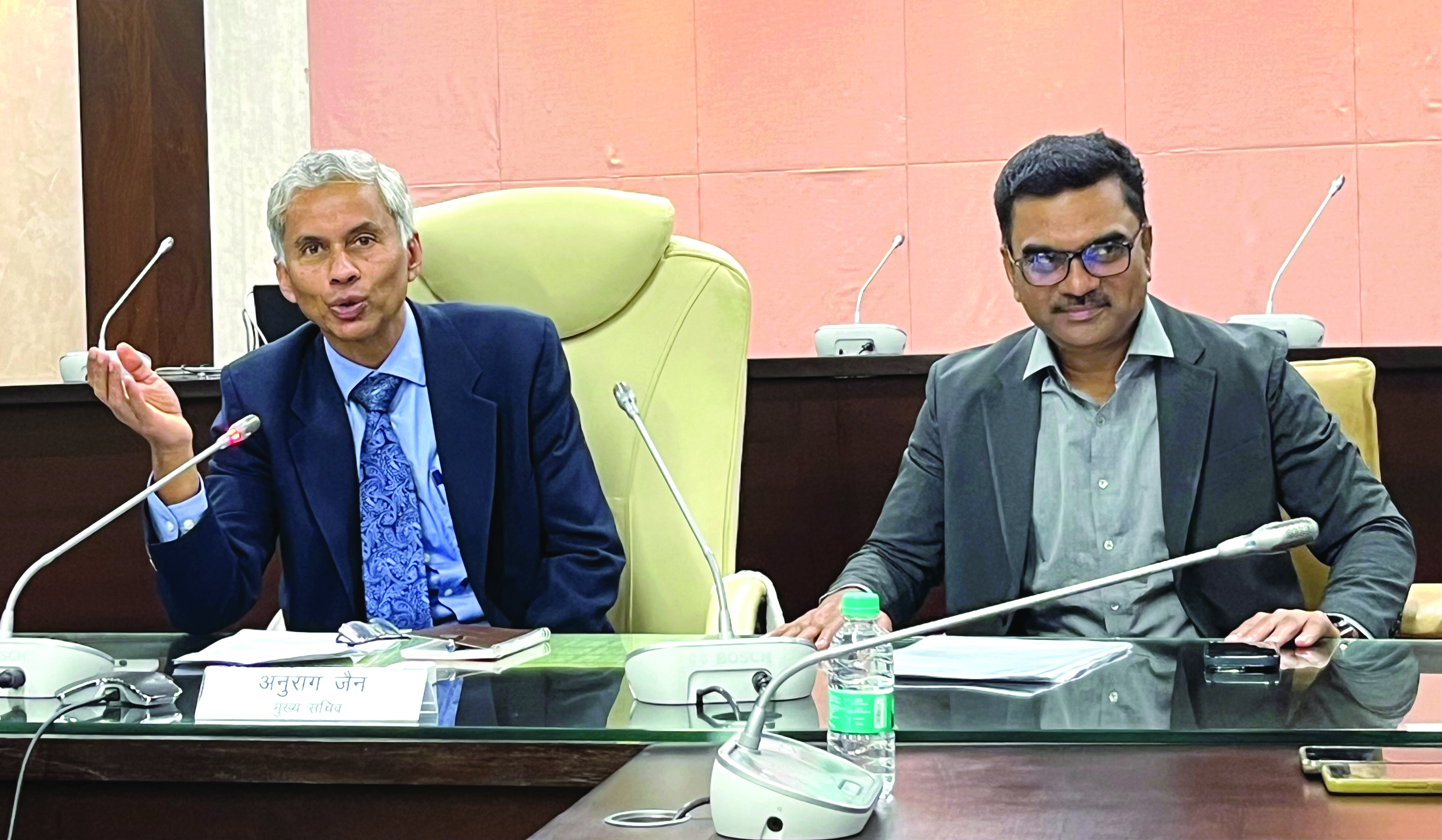 Union Carbide factory waste disposal to proceed with public confidence secured