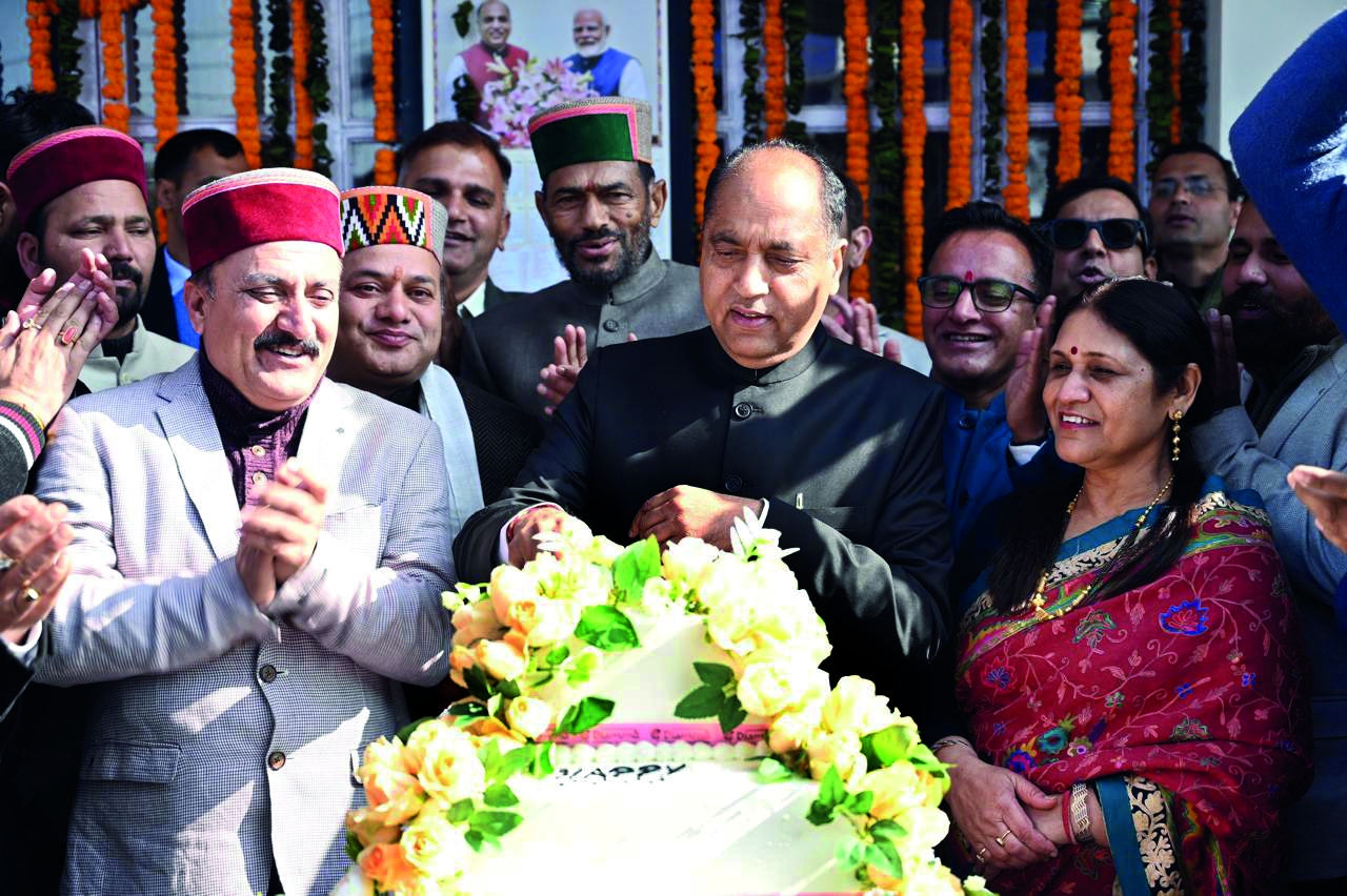 Jairam Thakur turns ‘senior citizen’, Vikramaditya Singh walks in to greet Jairam Thakur turns ‘senior citizen’, Vikramaditya Singh walks in to greet