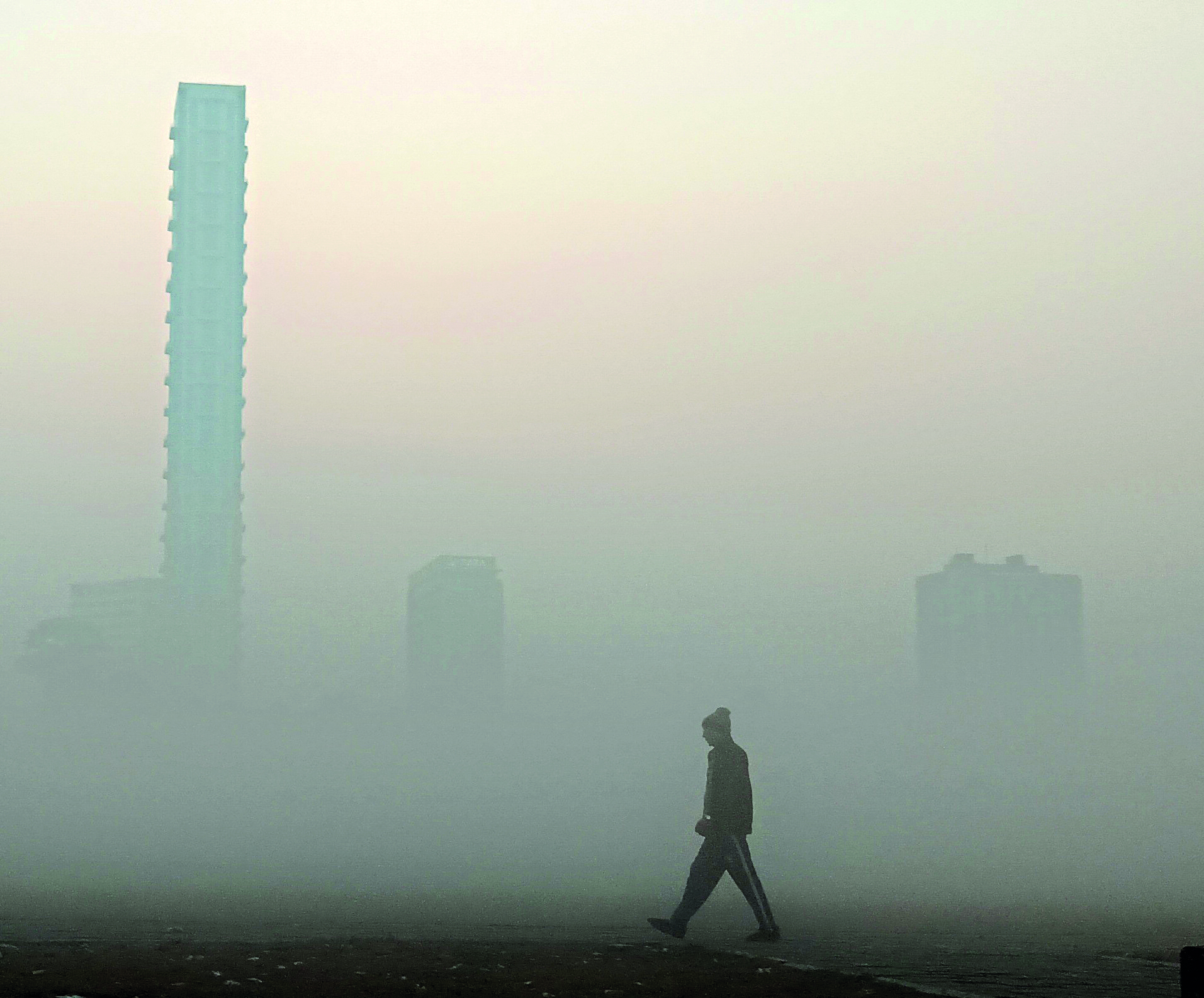 Dense fog likely to continue for next two days, predicts MeT