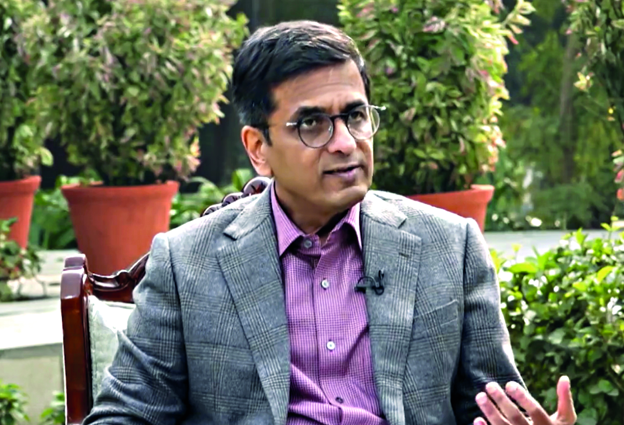 Lokpal disposes of complaint against ex-CJI Chandrachud Lokpal disposes of complaint against ex-CJI Chandrachud