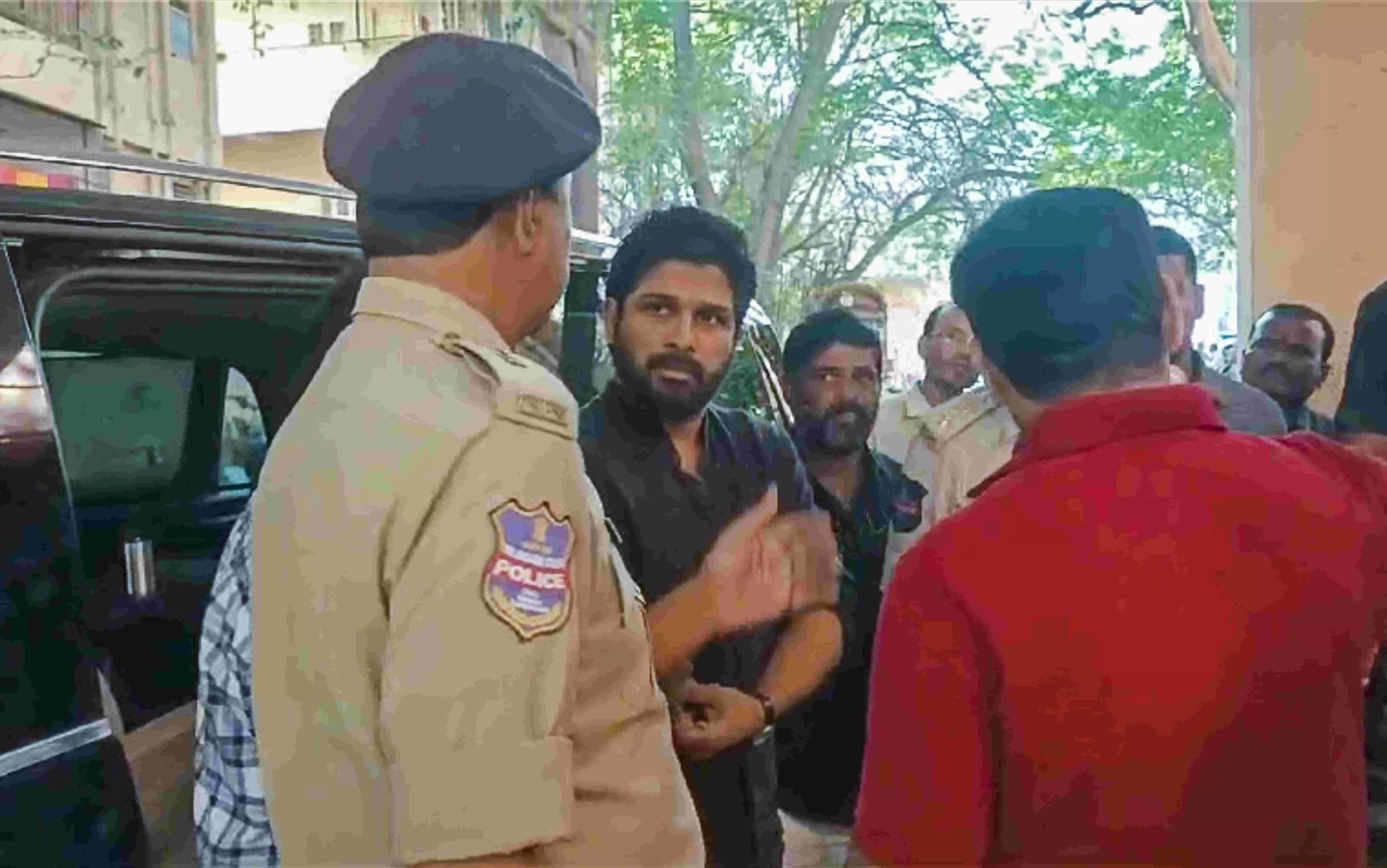 Theatre stampede: Allu Arjun visits injured boy in hospital Theatre stampede: Allu Arjun visits injured boy in hospital