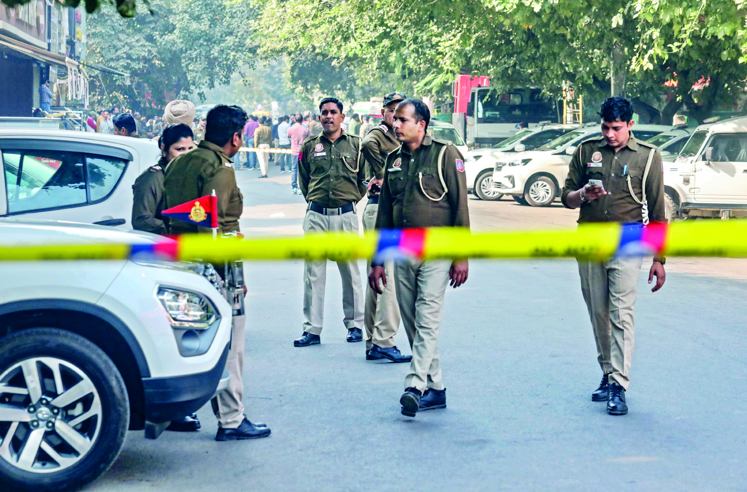 LSR and south Delhi school get bomb threats, cops rush teams LSR and south Delhi school get bomb threats, cops rush teams