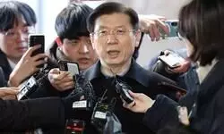 South Koreas acting leader accepts resignation of presidential security chief