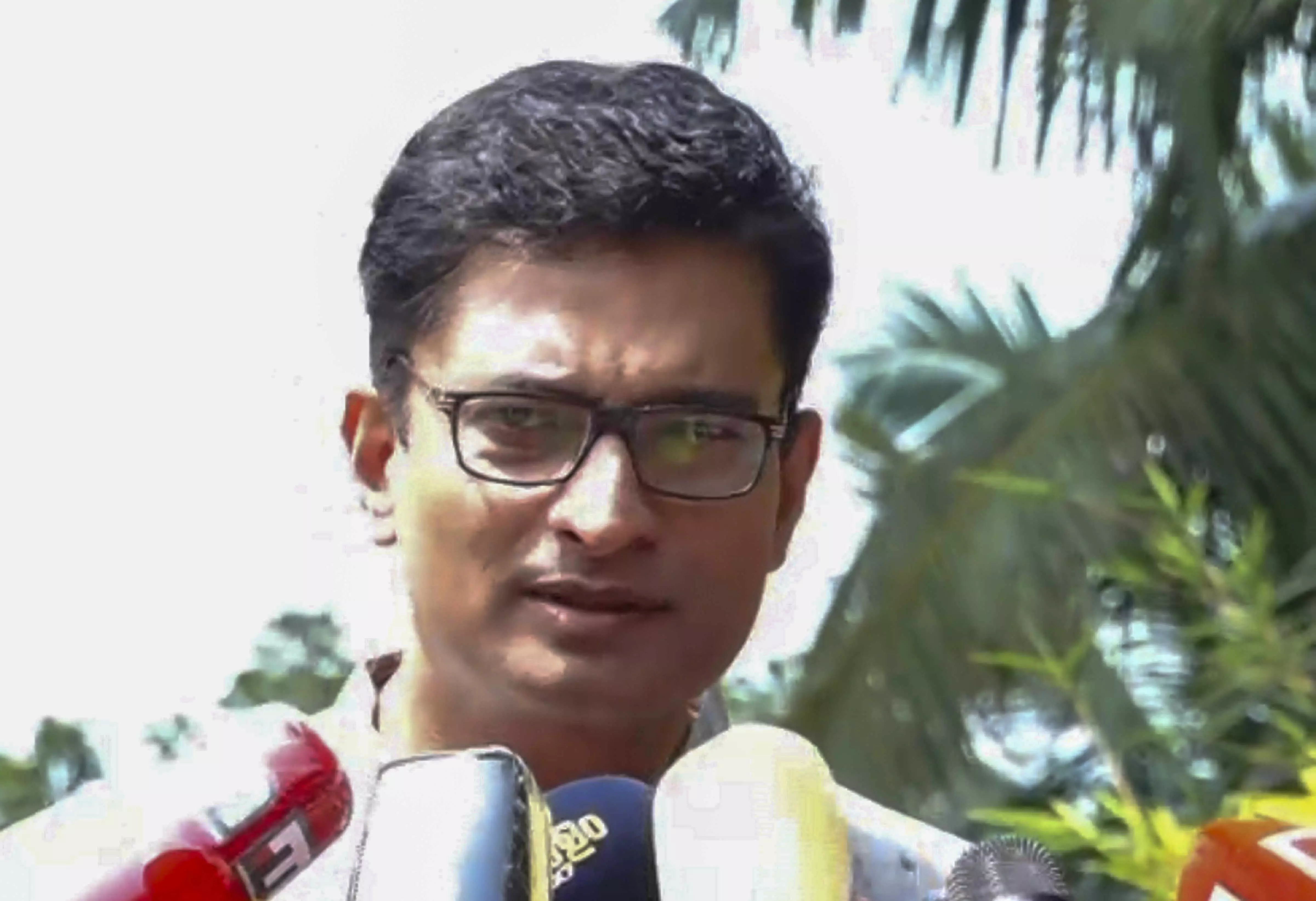 Kerala govt reinstates IAS officer K Goapalakrishnan; N Prasanths suspension to continue Kerala govt reinstates IAS officer K Goapalakrishnan; N Prasanths suspension to continue