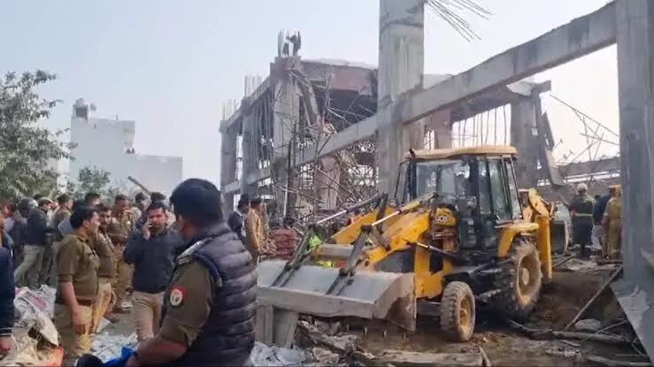 Under-construction roof collapses at Kannauj Station, dozens trapped Under-construction roof collapses at Kannauj Station, dozens trapped
