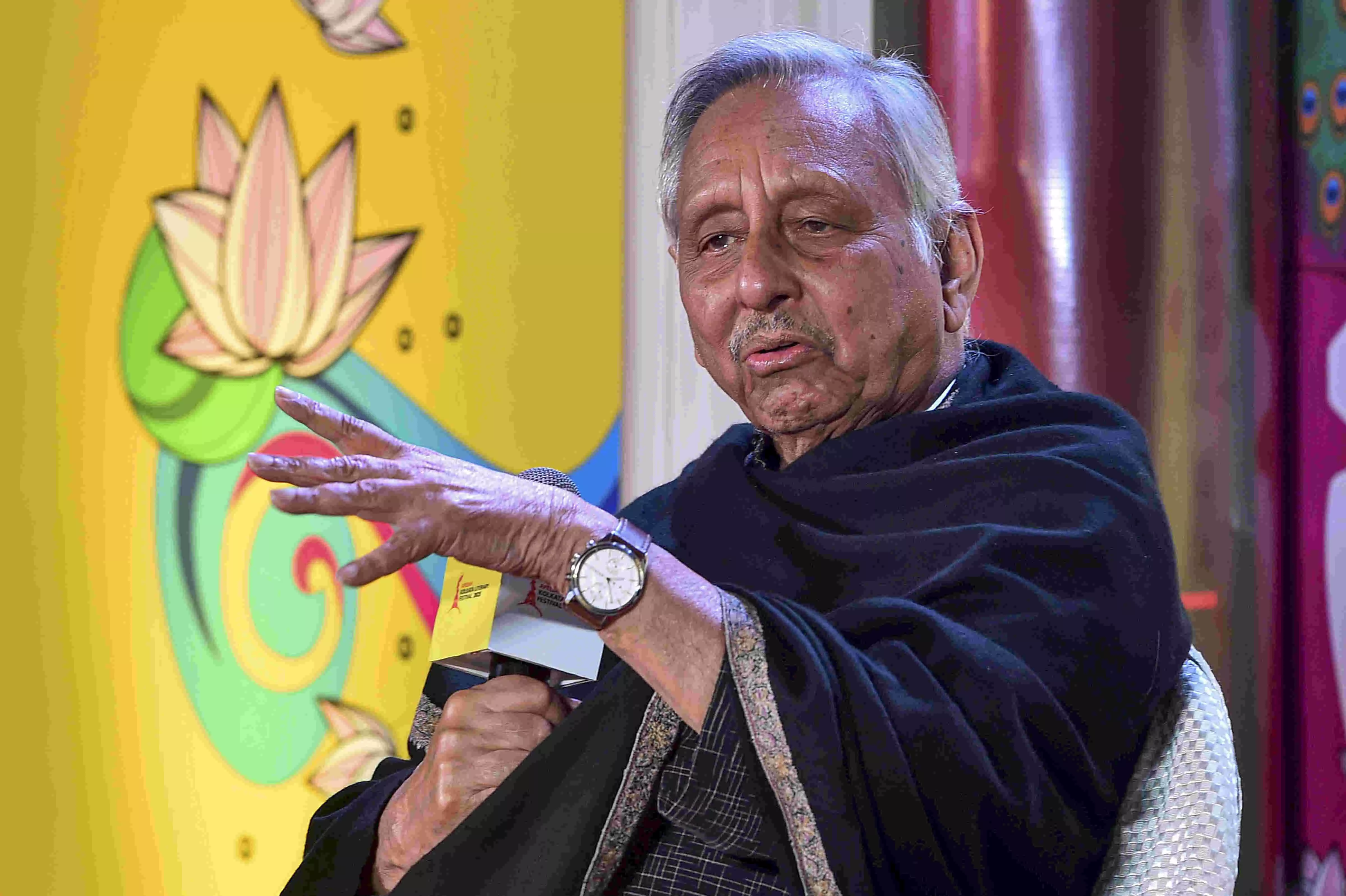 Sheikh Hasina should be allowed to stay in India as long as she wants: Mani Shankar Aiyar Sheikh Hasina should be allowed to stay in India as long as she wants: Mani Shankar Aiyar