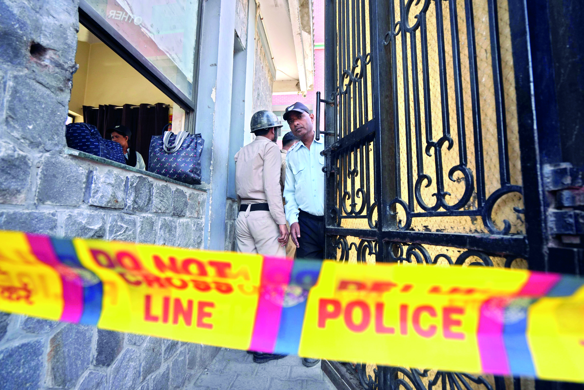 Teenager apprehended for hoax bomb threats in Delhi