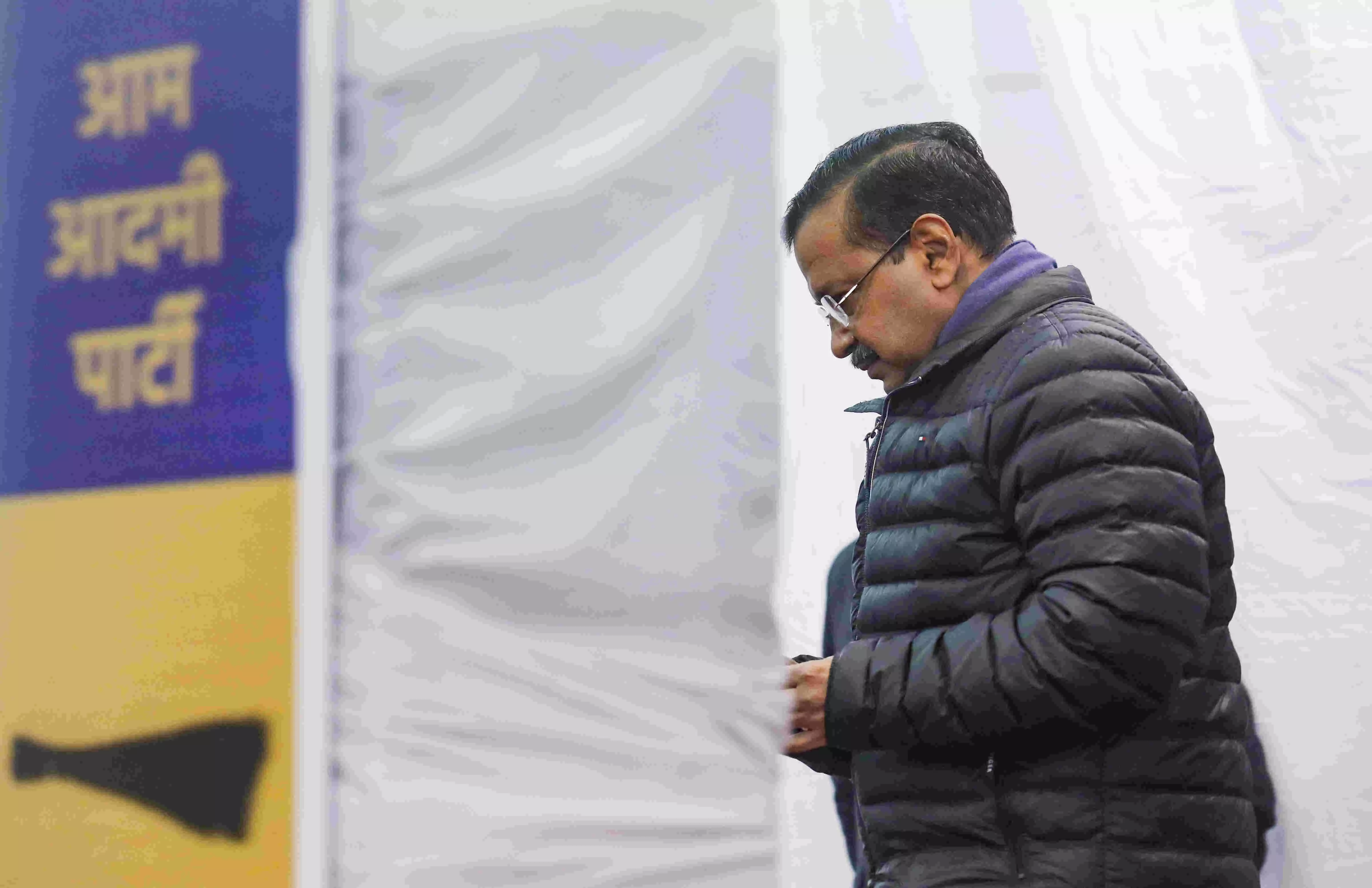 Cong sharpens attack on Kejriwal with old video of his remarks on reservation Cong sharpens attack on Kejriwal with old video of his remarks on reservation