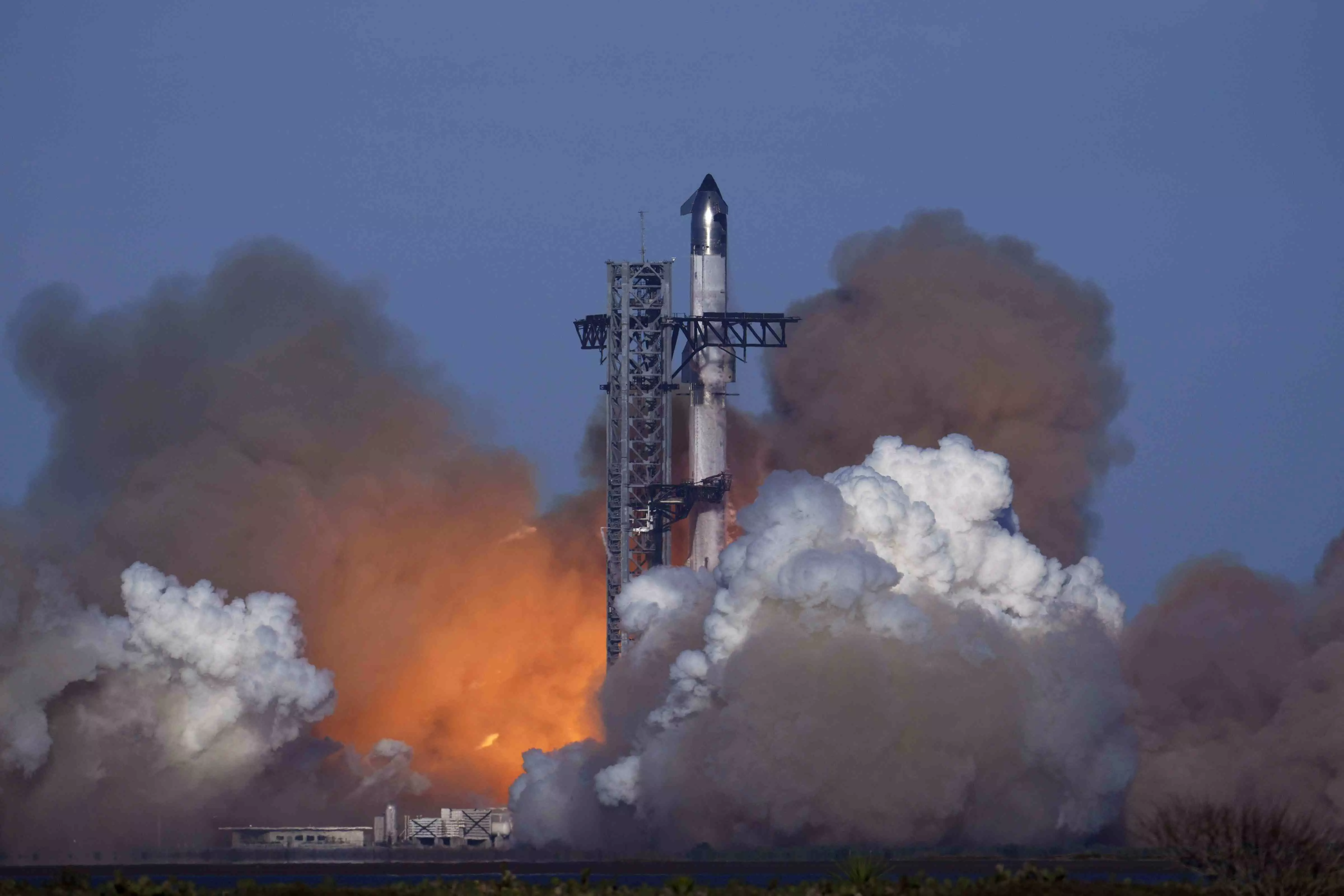 SpaceX Starship test ends in failure after booster catch, rocket destroyed SpaceX Starship test ends in failure after booster catch, rocket destroyed