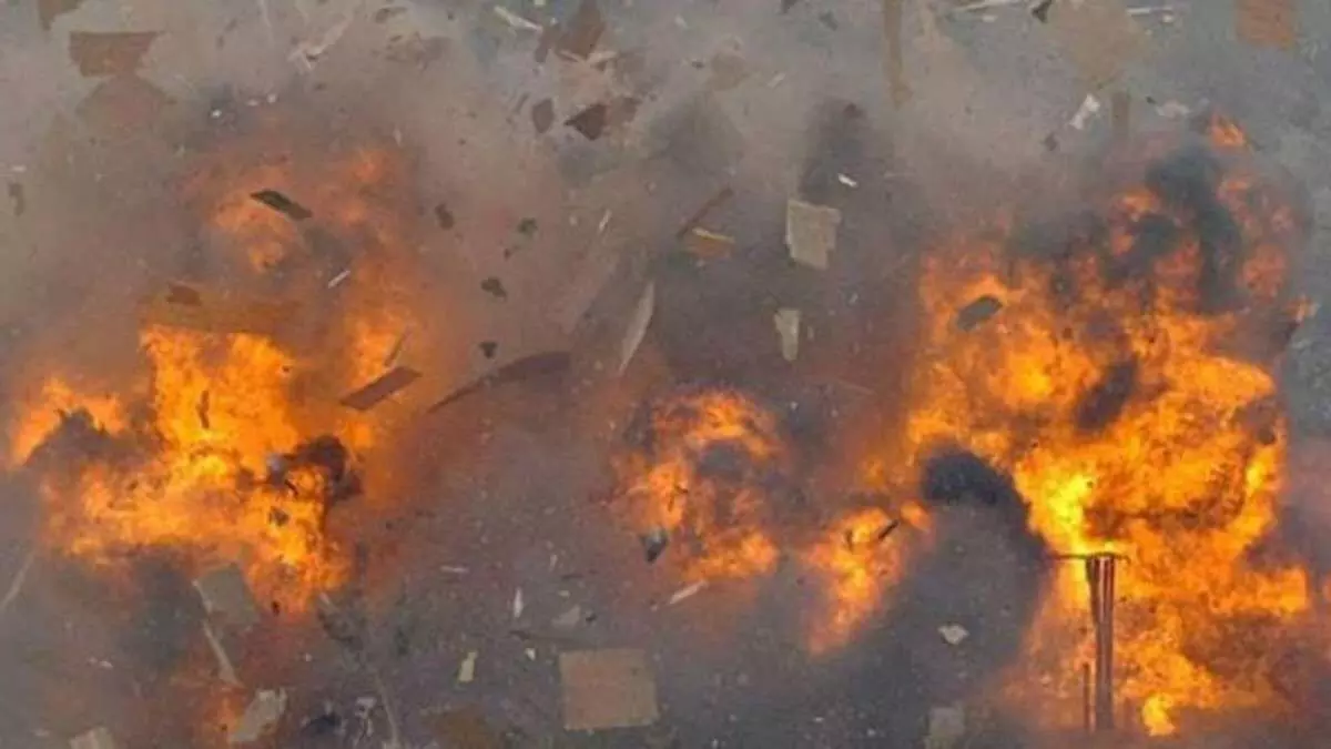 Fire breaks out in house in Ghaziabad, four killed Fire breaks out in house in Ghaziabad, four killed