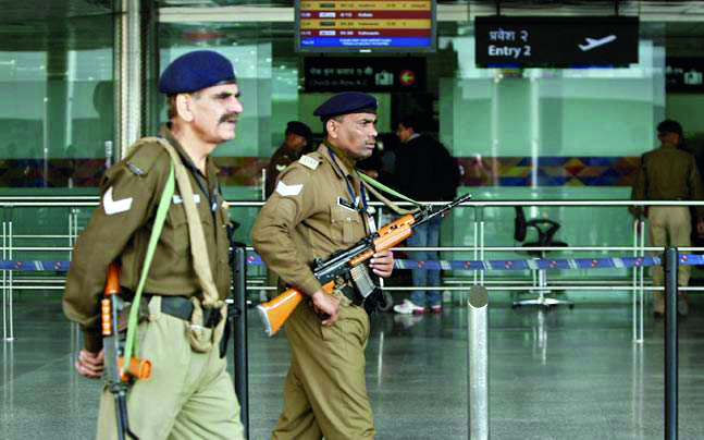 Man held for smuggling foreign currency worth Rs 1.35 cr at IGIA Man held for smuggling foreign currency worth Rs 1.35 cr at IGIA